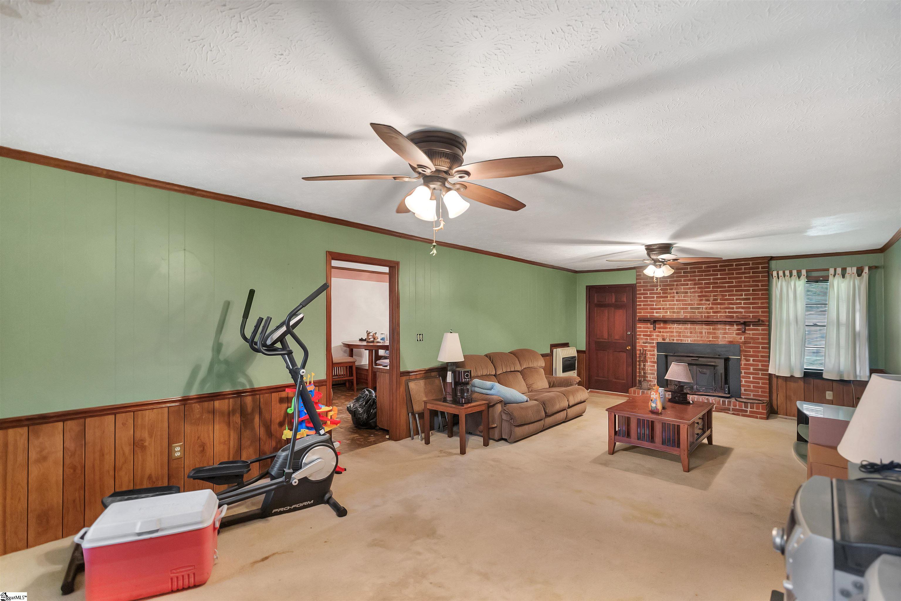 228 Hogg Road Williamston, SC 29697