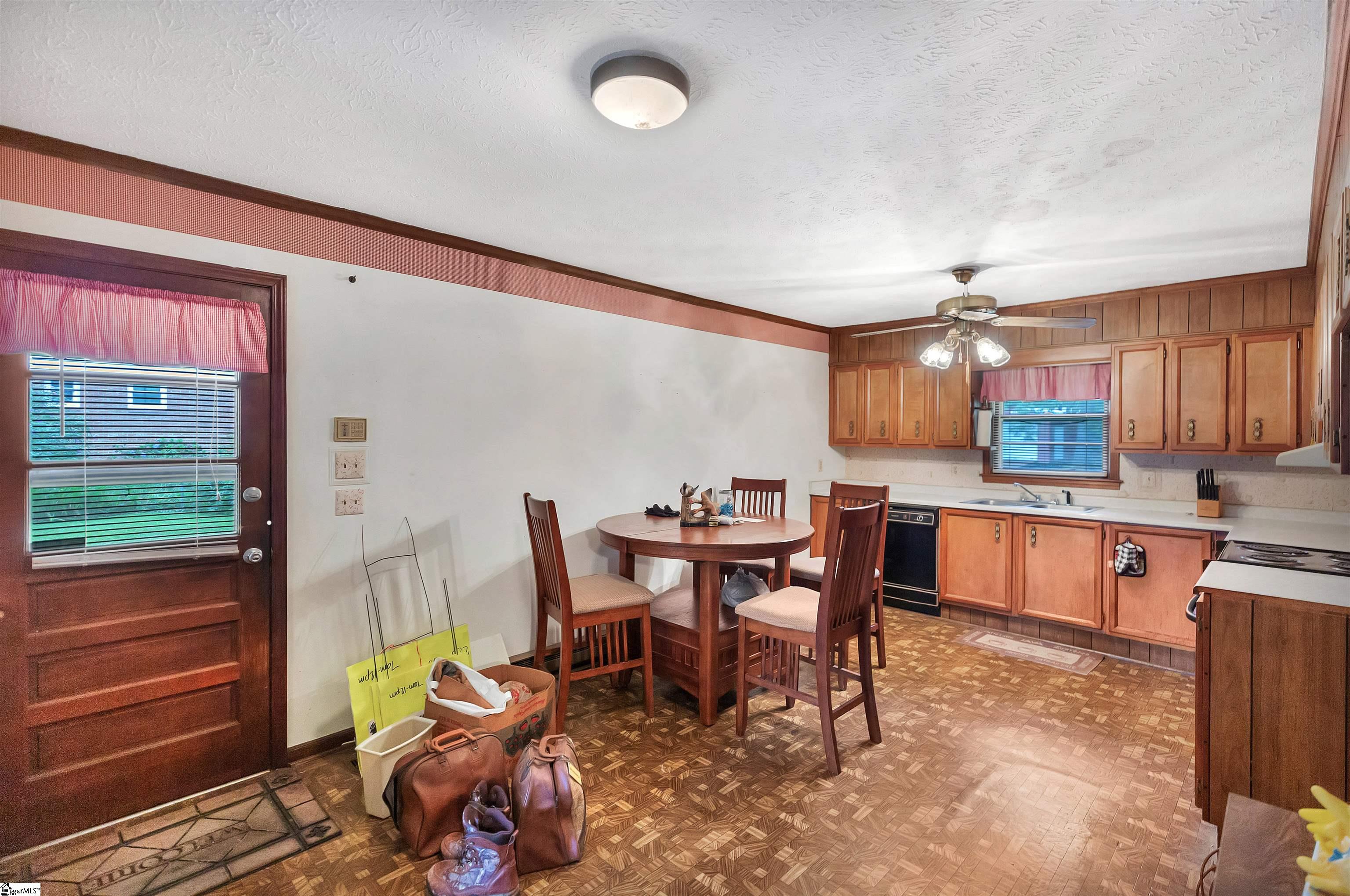 228 Hogg Road Williamston, SC 29697