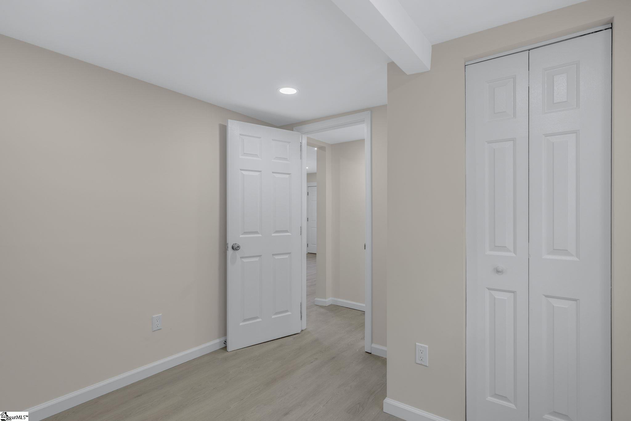 9 Hampton Street Ware Shoals, SC 29692