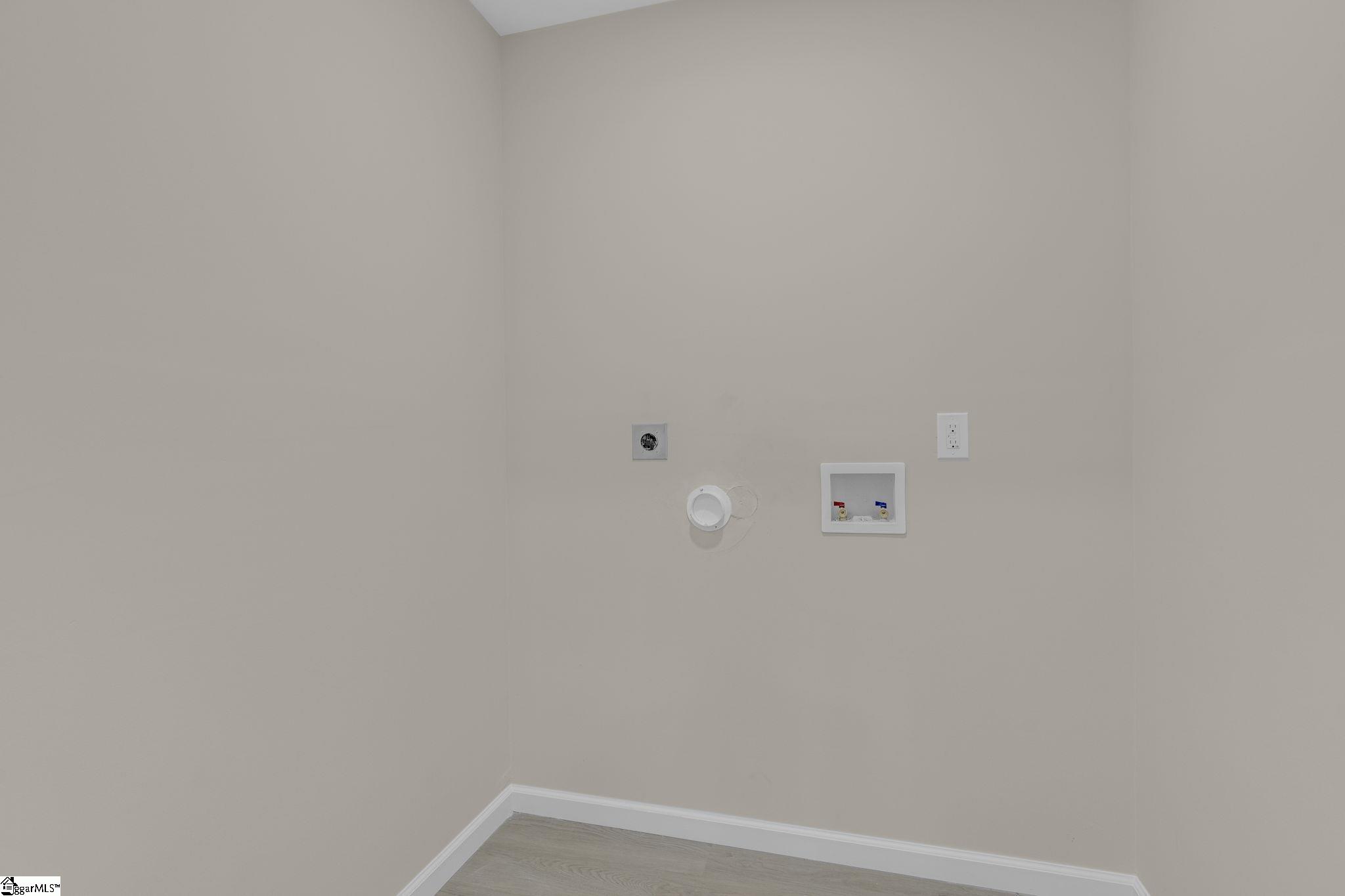 9 Hampton Street Ware Shoals, SC 29692