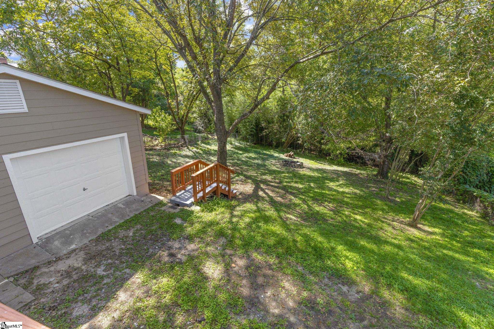 9 Hampton Street Ware Shoals, SC 29692