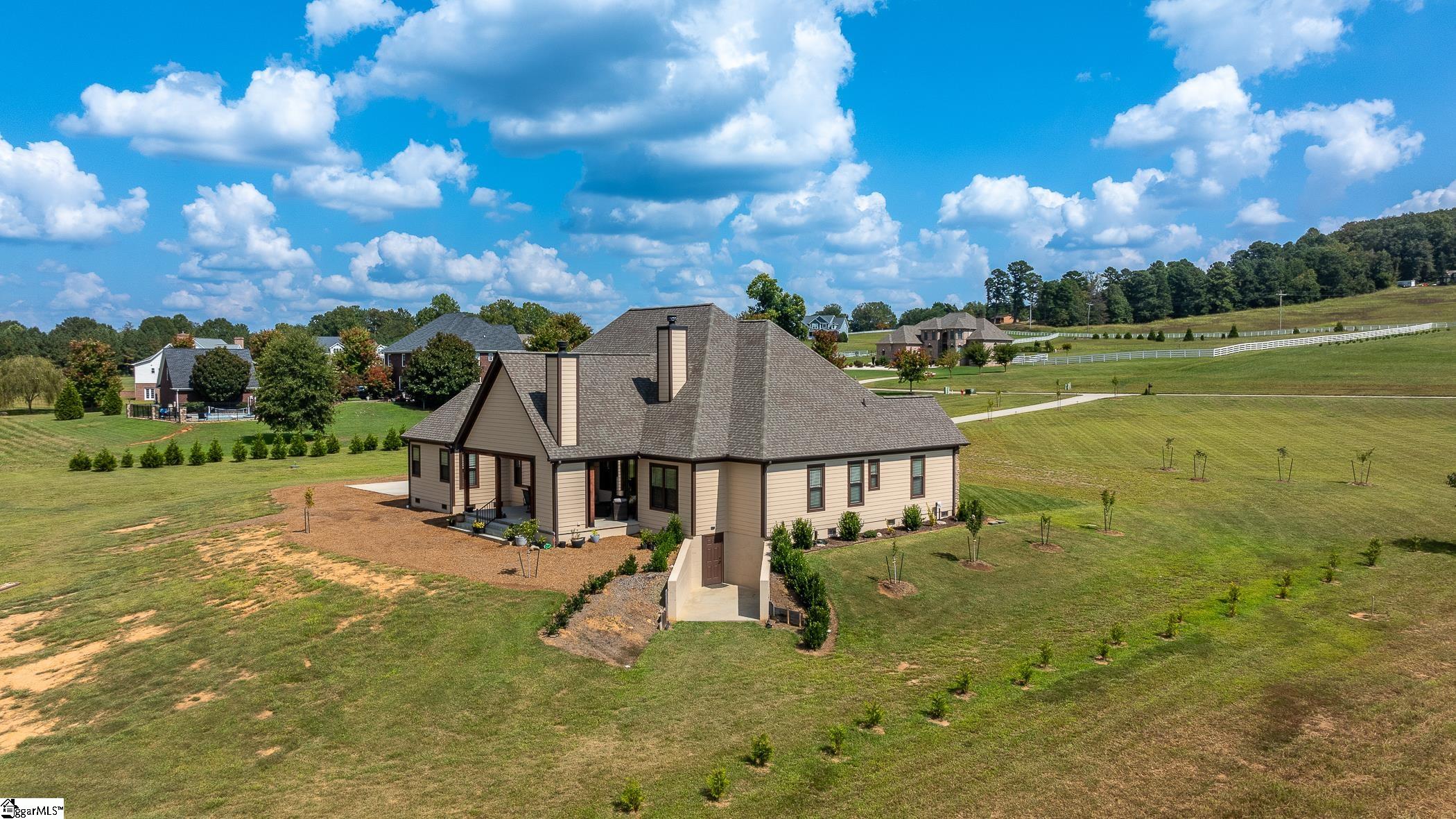 1055 Cross Country Lane Inman, SC 29349