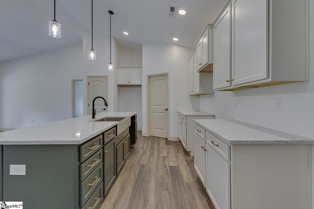 399 Bowers Road Travelers Rest, SC 29690