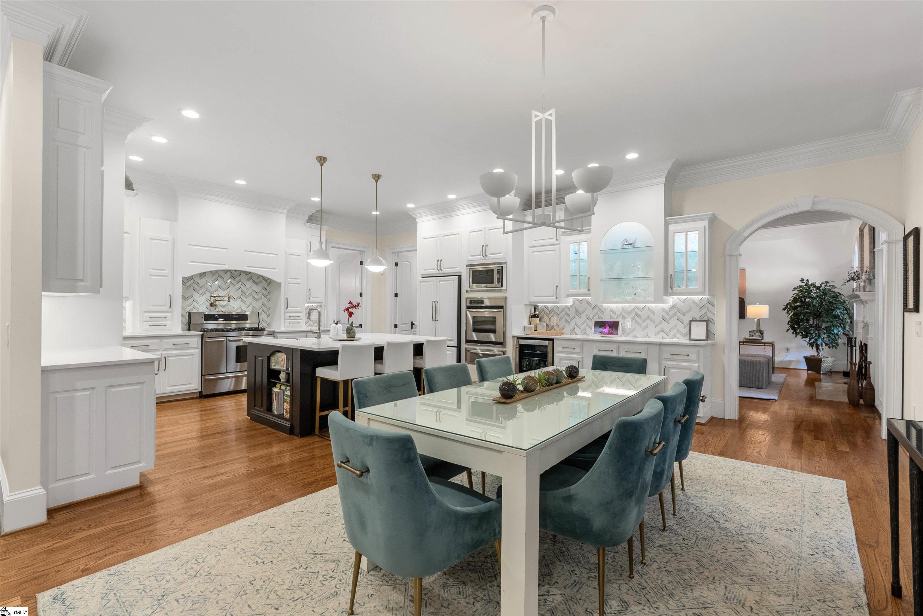 204 Kilgore Circle Simpsonville, SC 29681