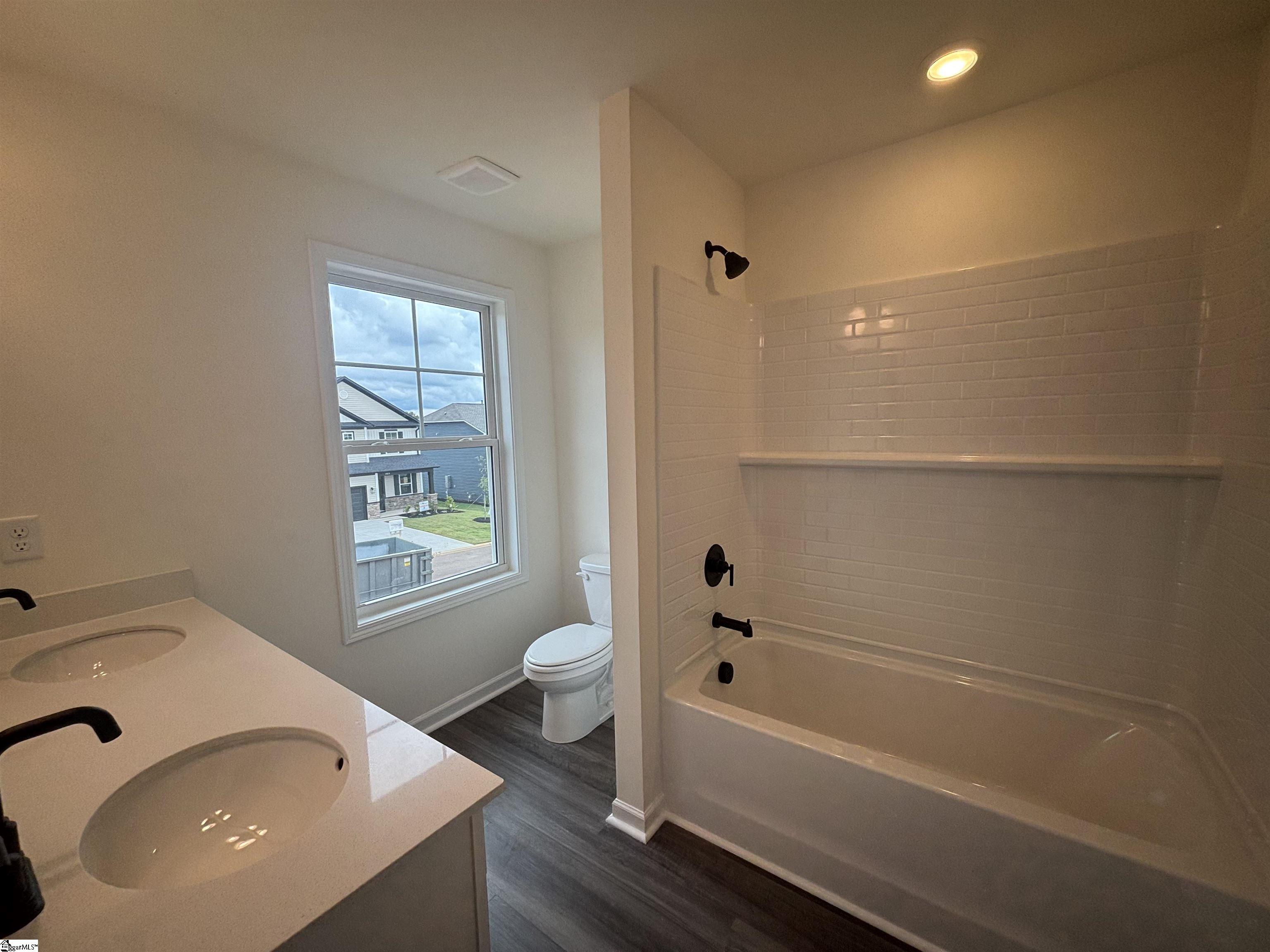 2018 Halton Oaks Drive Spartanburg, SC 29303