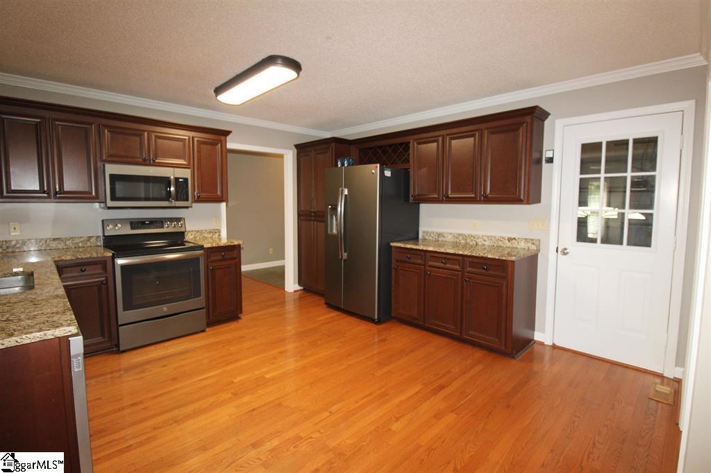 309 Stratford Road Moore, SC 29369-9341