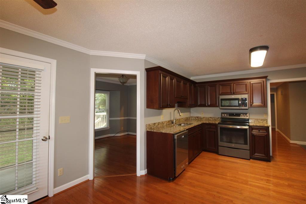 309 Stratford Road Moore, SC 29369-9341