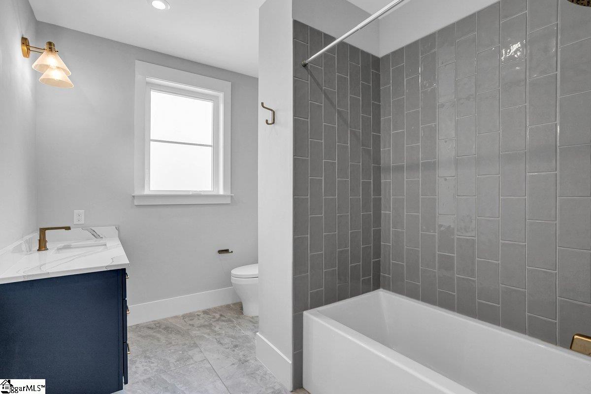 95 Dr. David C. Francis Street UNIT Unit 401 Greenville, SC 29601