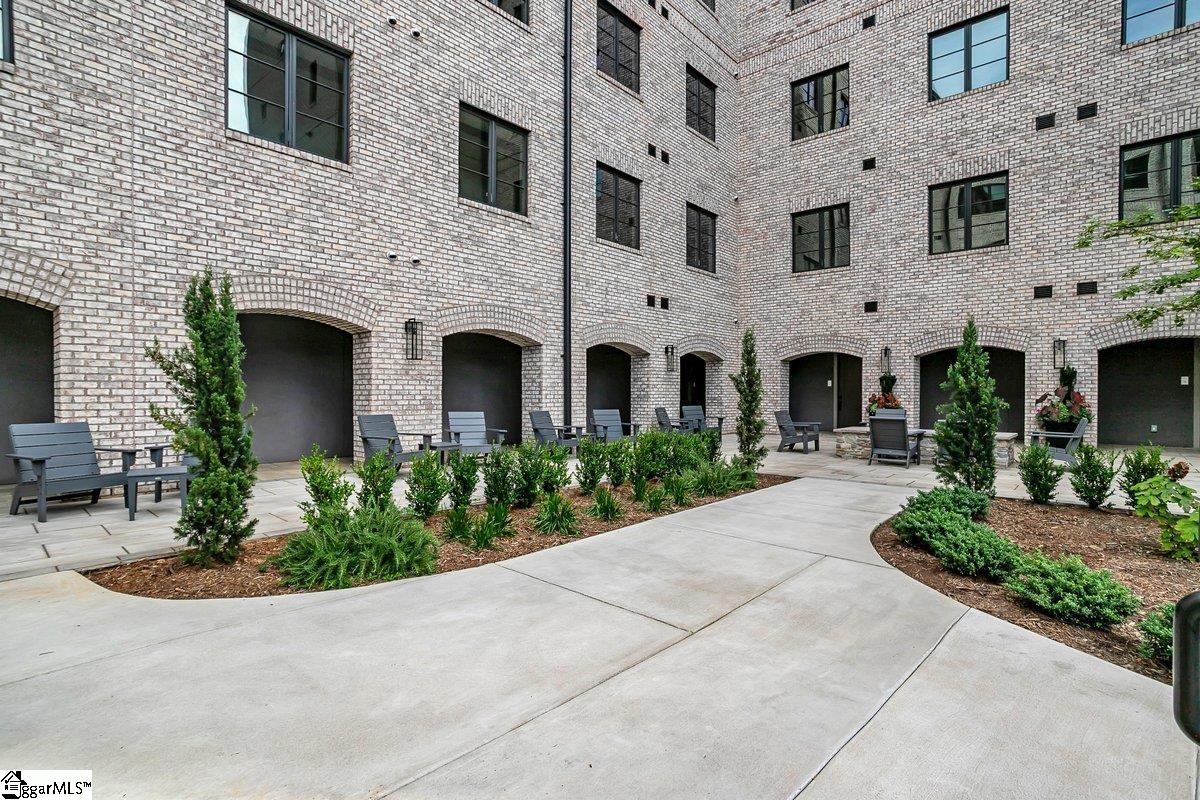 95 Dr. David C. Francis Street UNIT Unit 401 Greenville, SC 29601