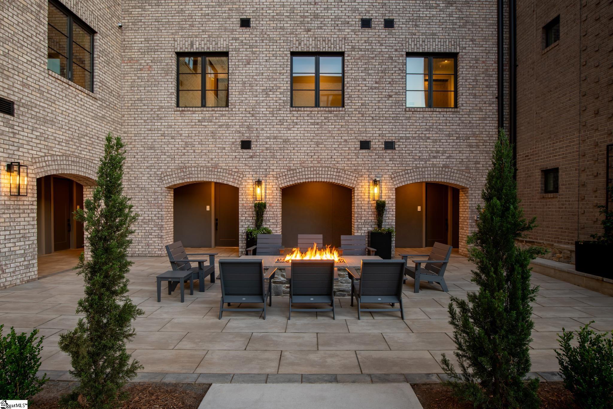 95 Dr. David C. Francis Street UNIT Unit 401 Greenville, SC 29601