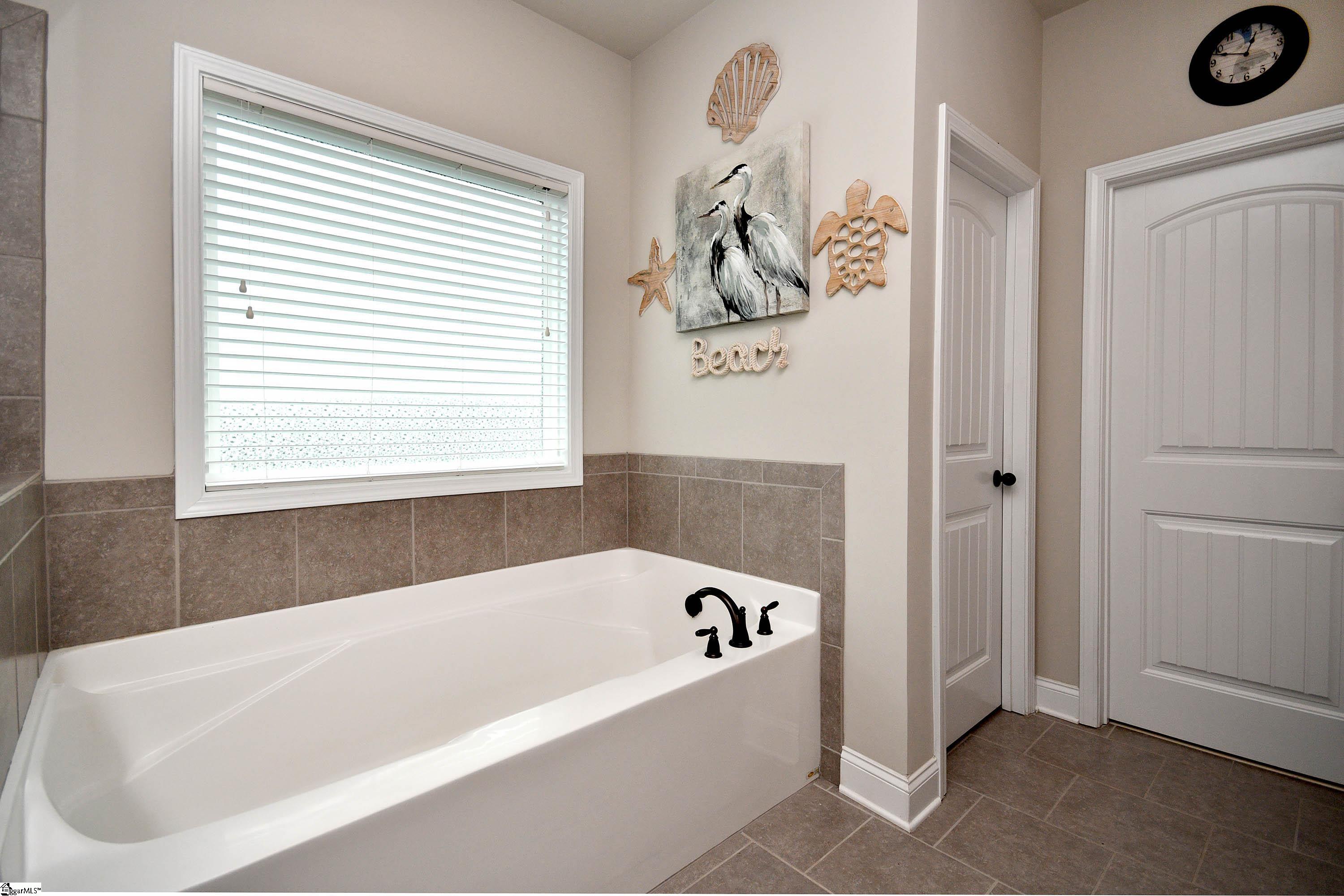311 Linsdtrom Court Simpsonville, SC 29680