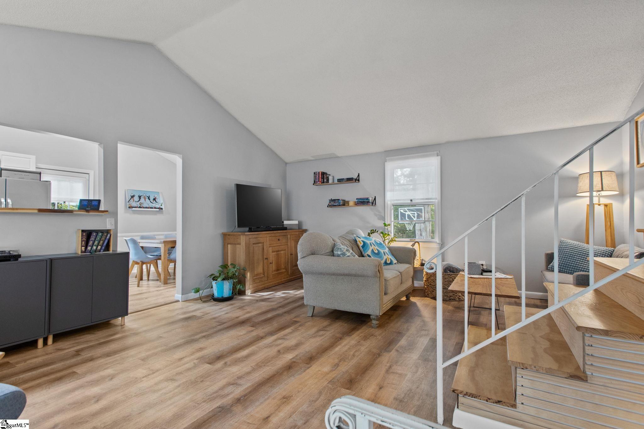 126 Ashdown Drive Simpsonville, SC 29680