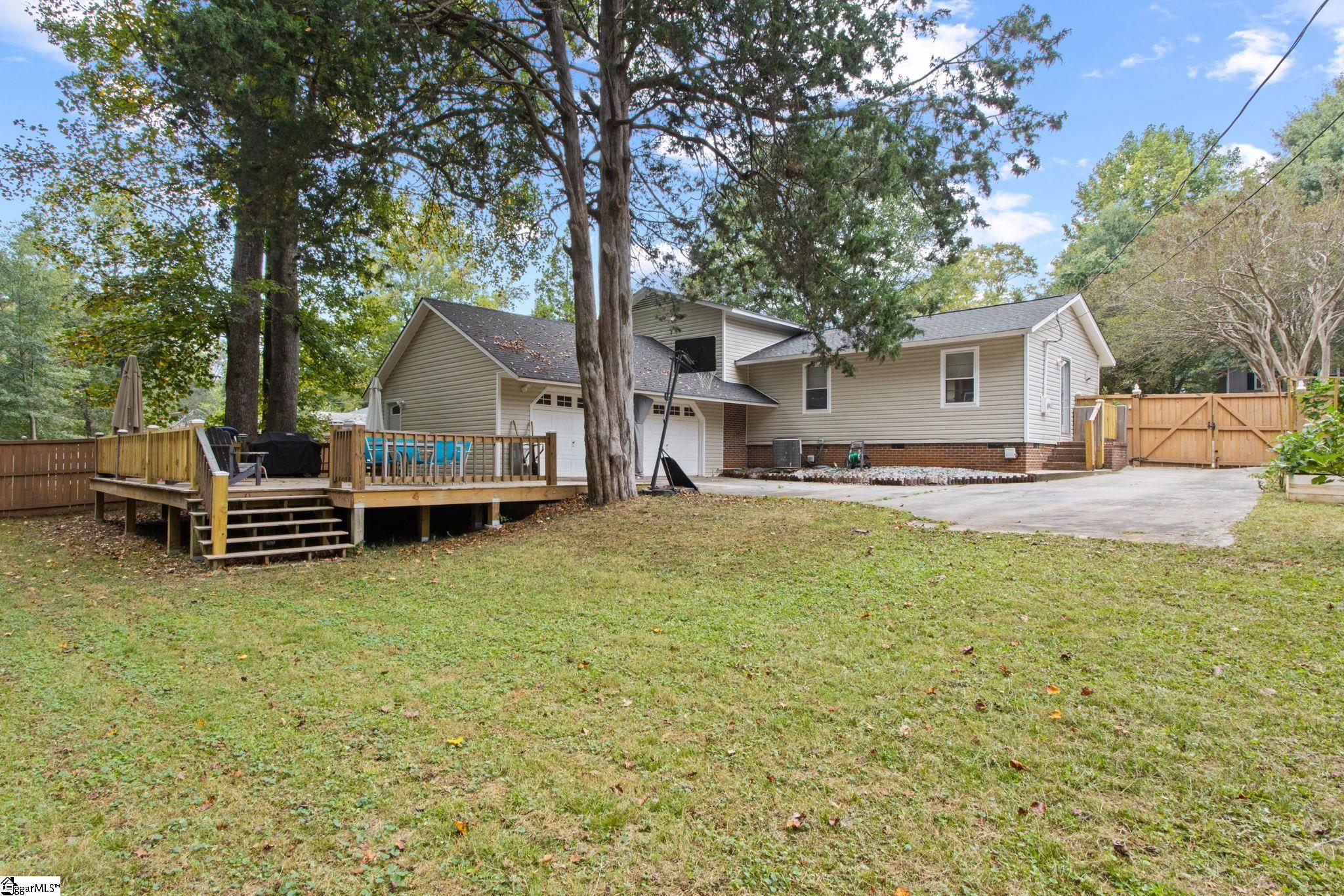 126 Ashdown Drive Simpsonville, SC 29680