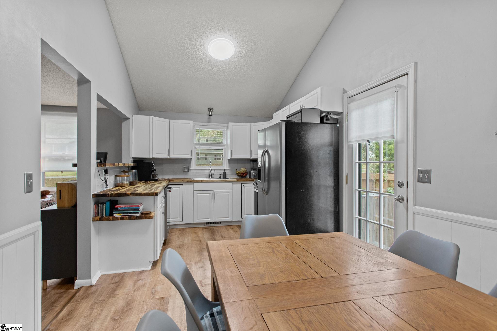 126 Ashdown Drive Simpsonville, SC 29680