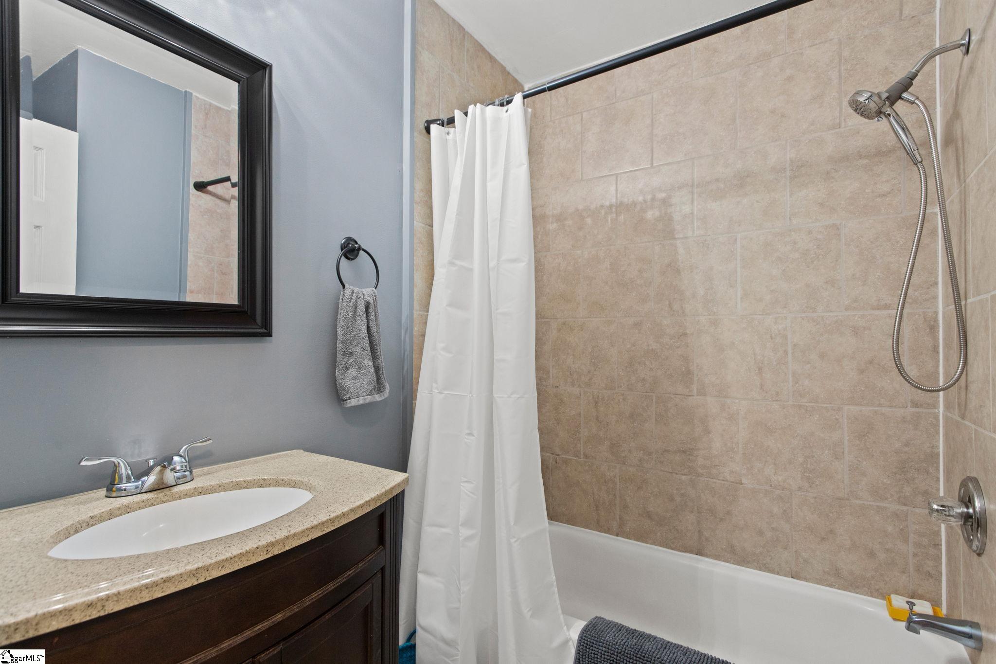 126 Ashdown Drive Simpsonville, SC 29680