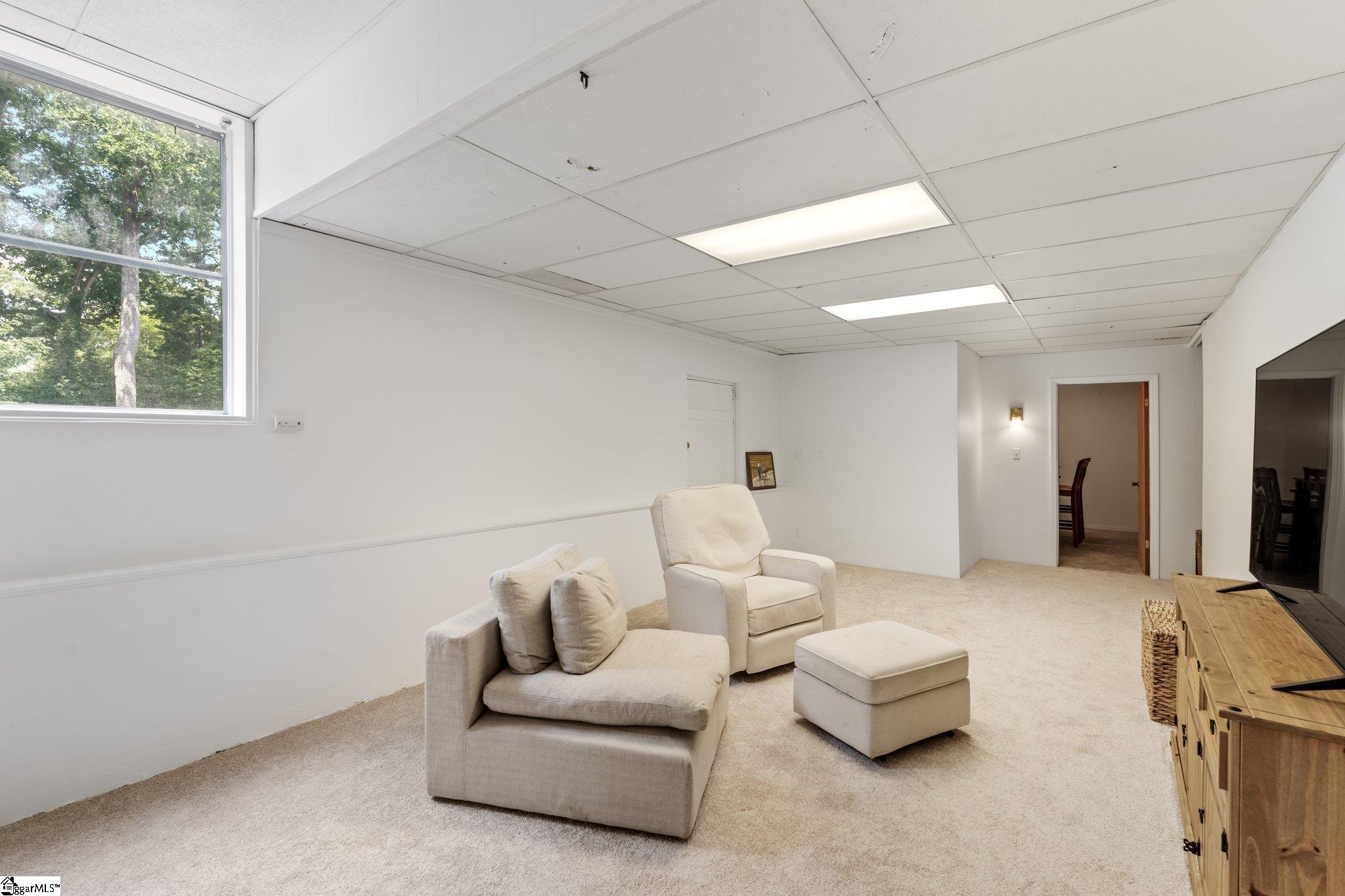 28 Blackburn Street Greenville, SC 29607