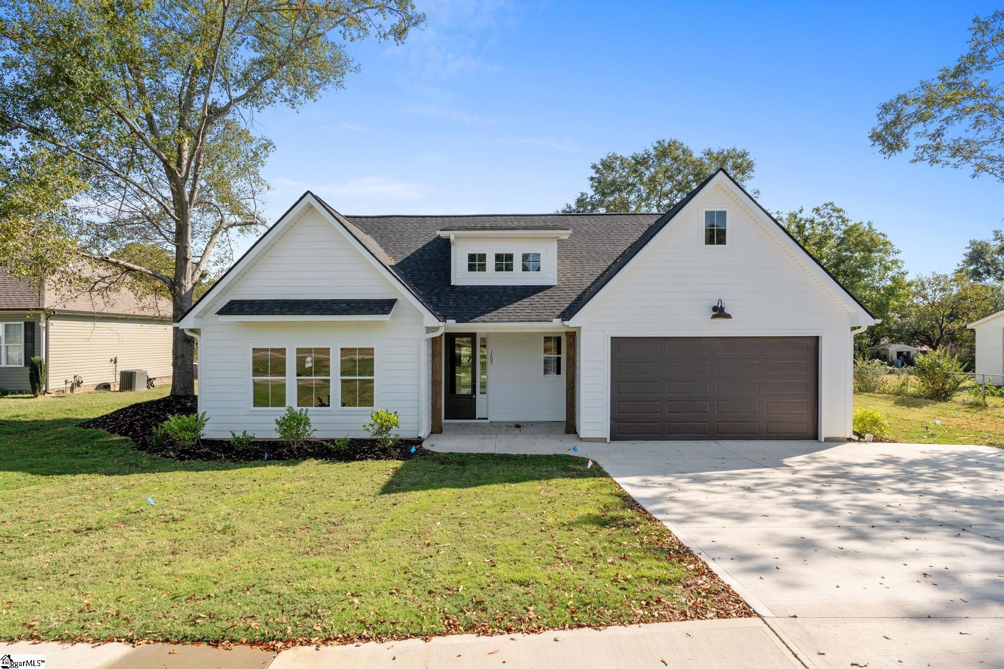 1205 S Main Street Fountain Inn, SC 29644
