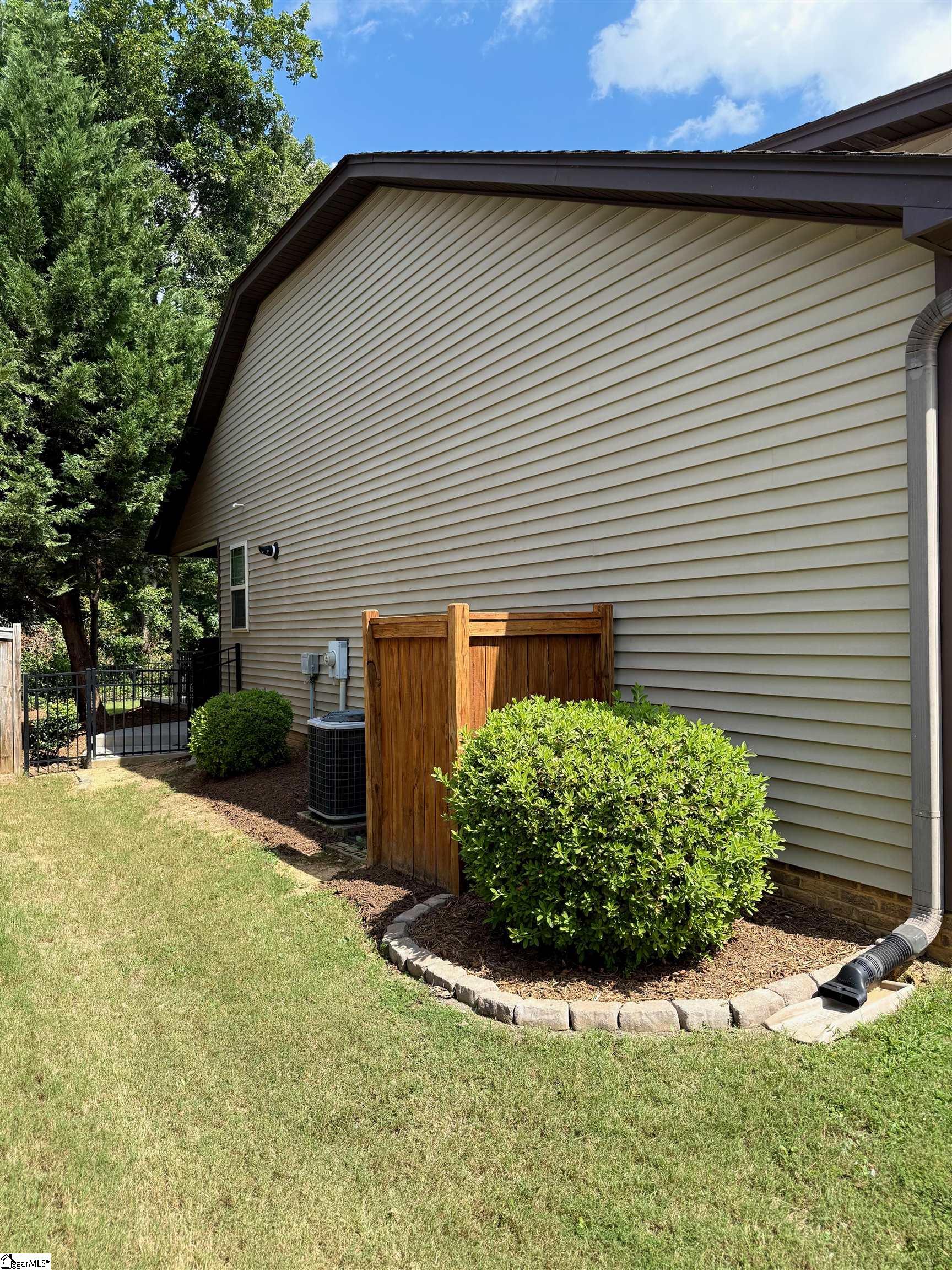 240 Applehill Way Simpsonville, SC 29681