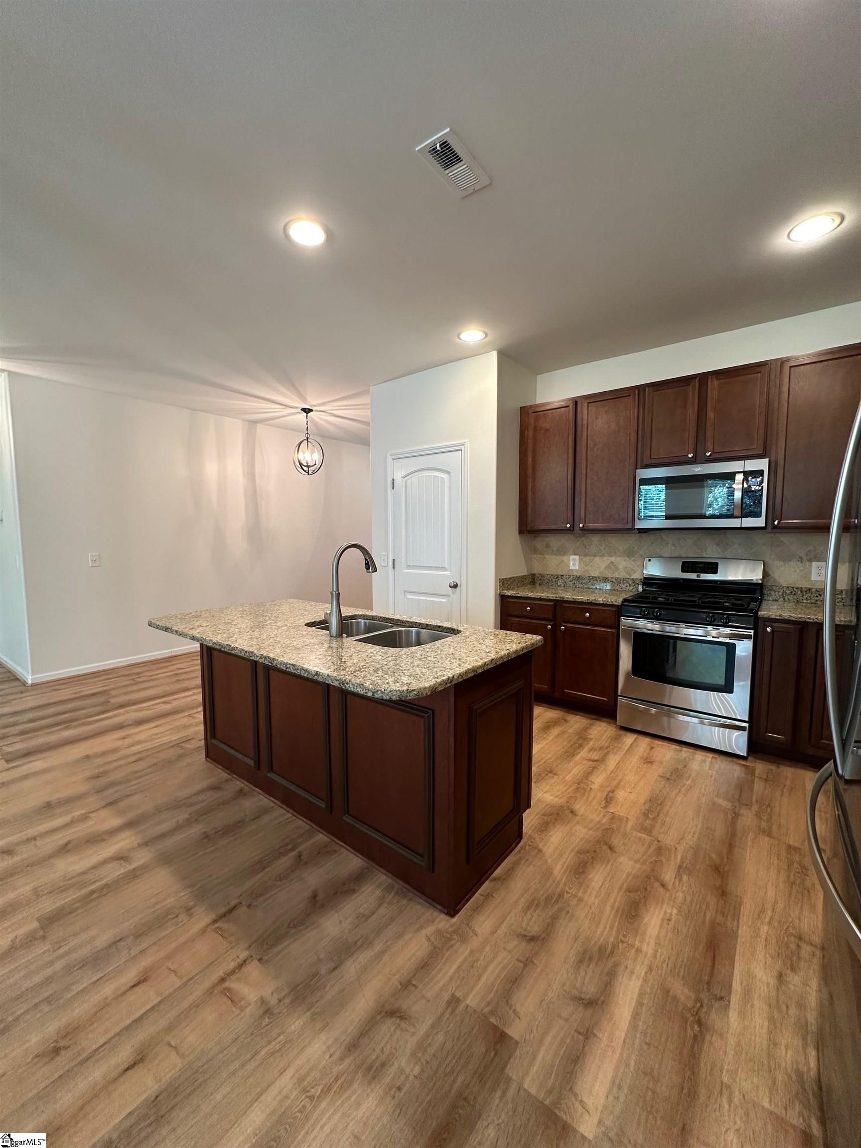 240 Applehill Way Simpsonville, SC 29681