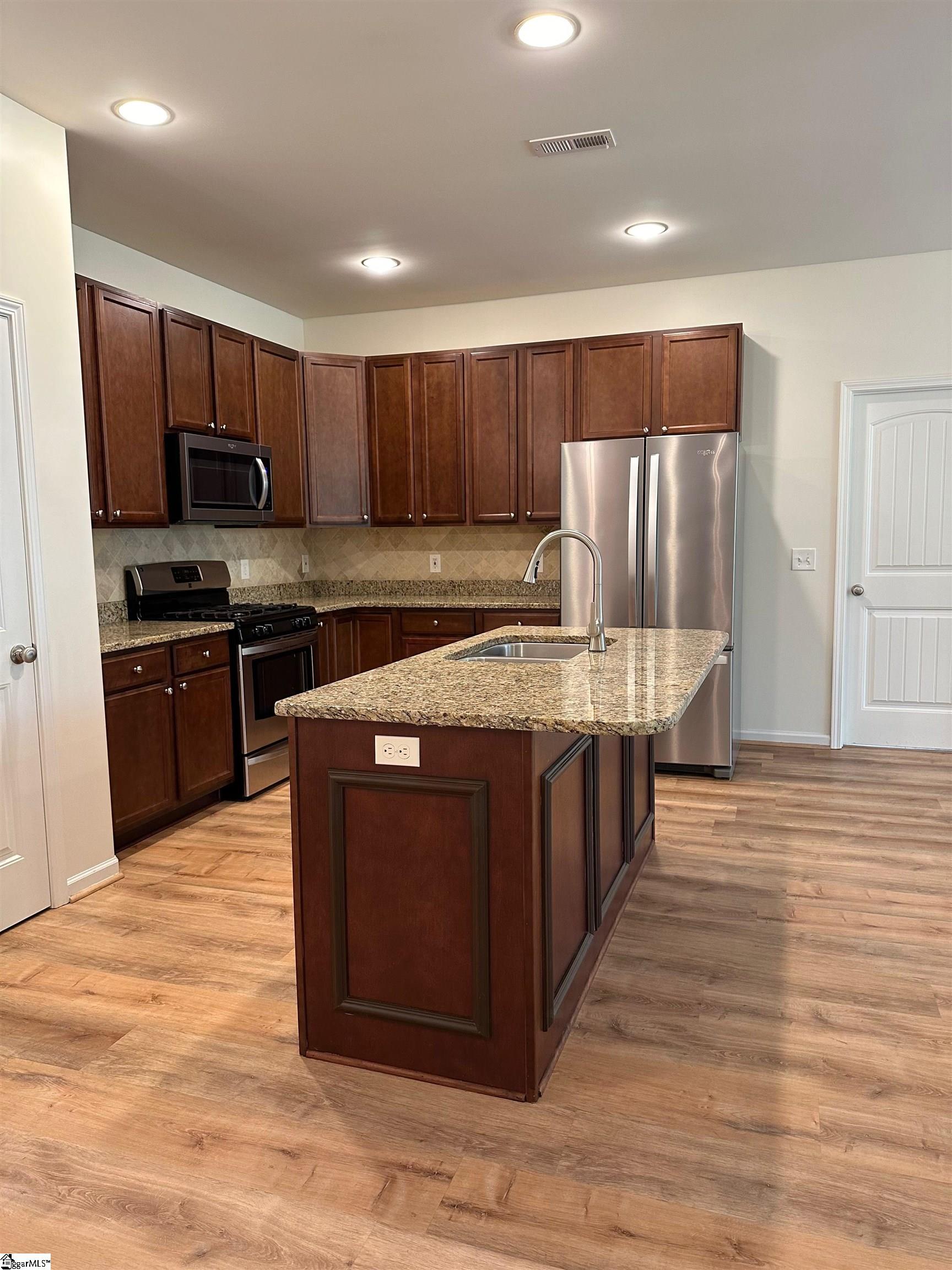 240 Applehill Way Simpsonville, SC 29681