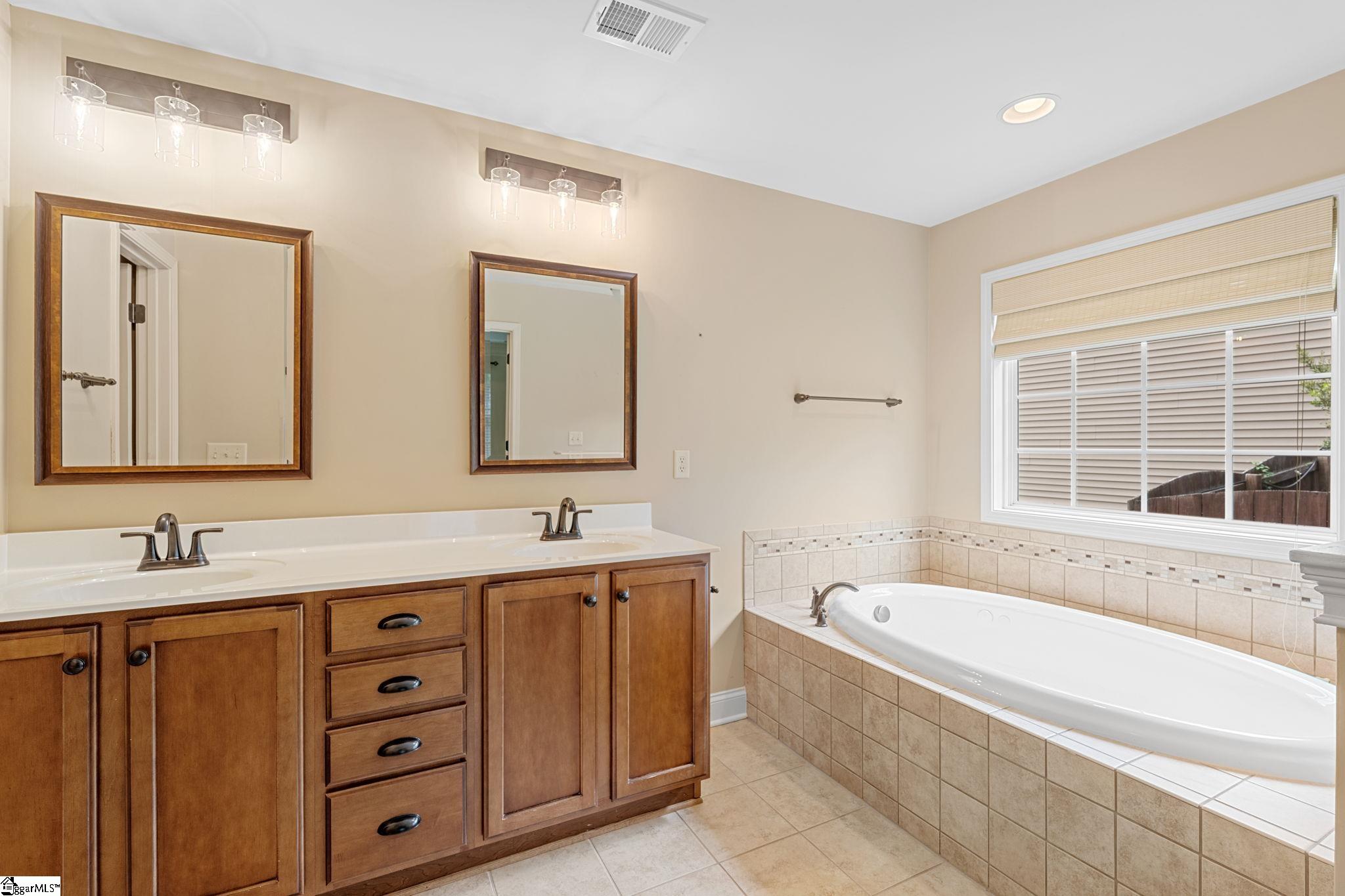 205 Bergen Lane Simpsonville, SC 29681