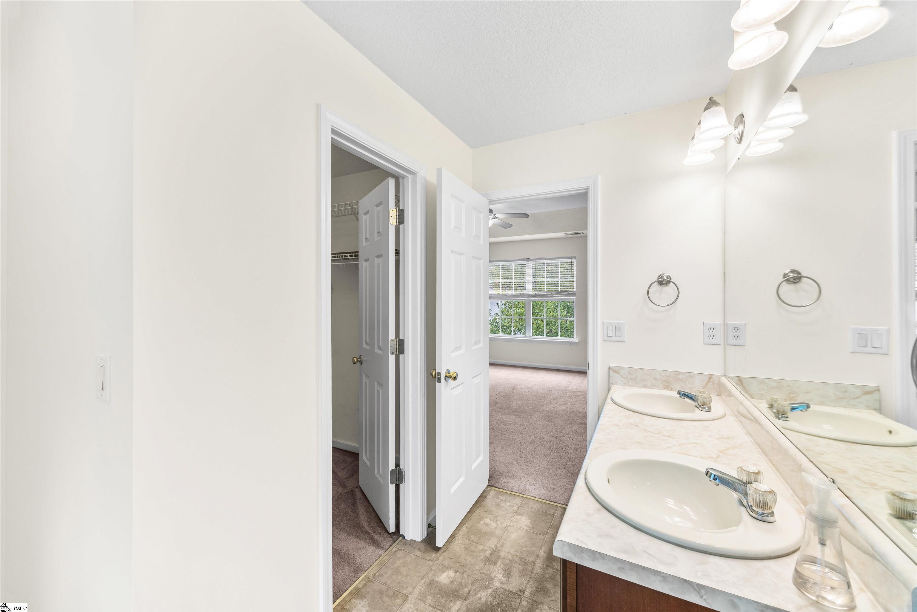 8 Gentian Court Taylors, SC 29687
