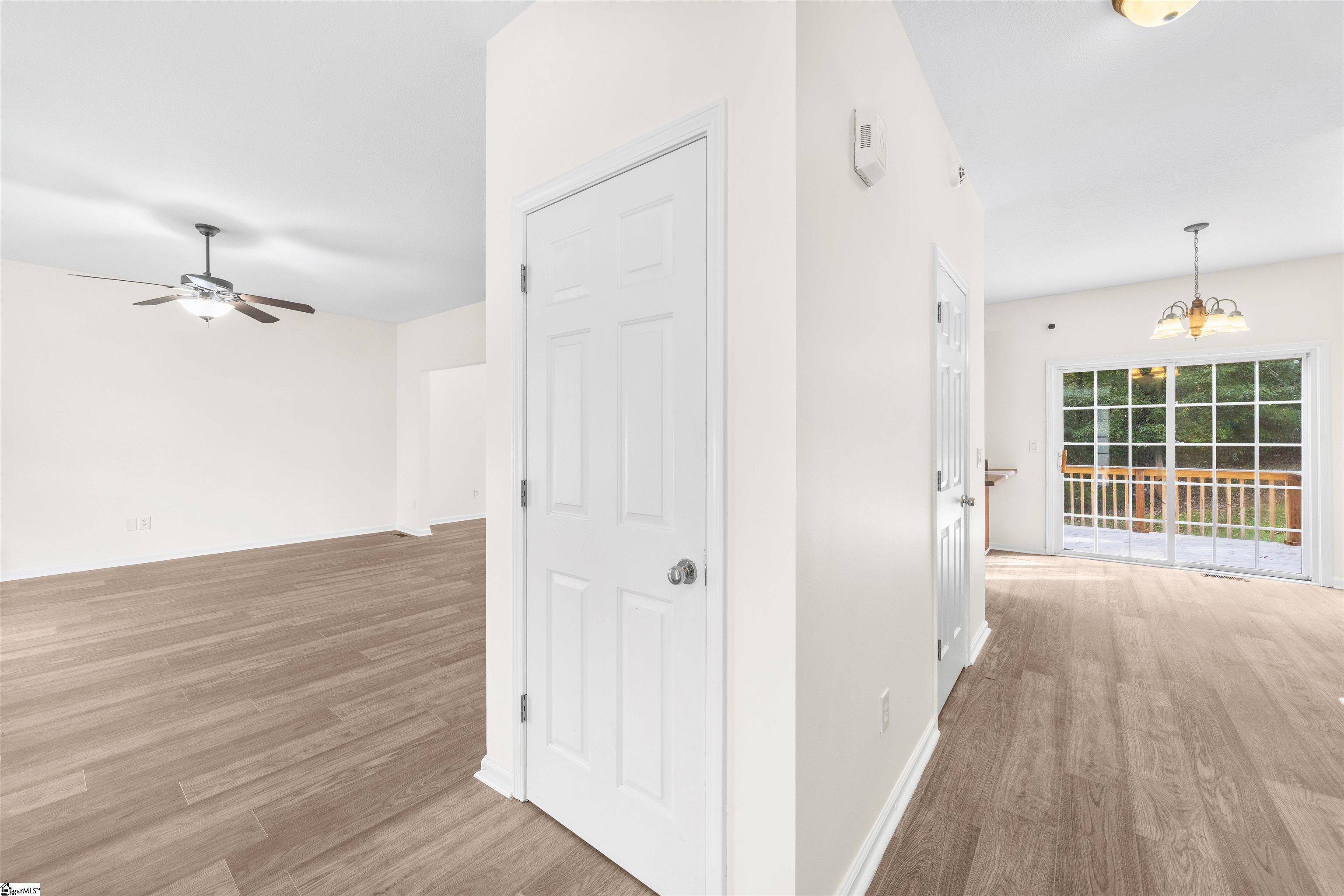 8 Gentian Court Taylors, SC 29687