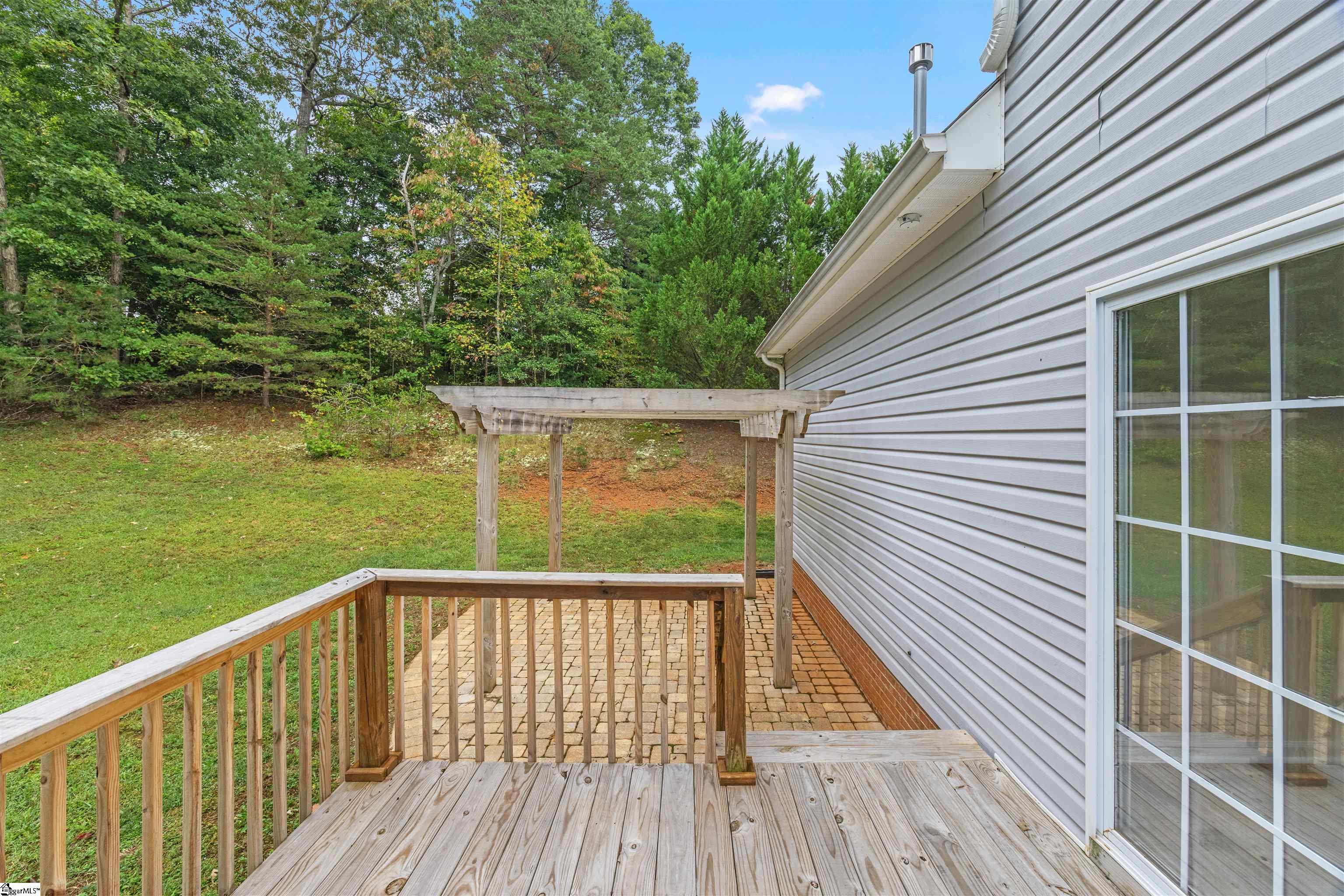 8 Gentian Court Taylors, SC 29687