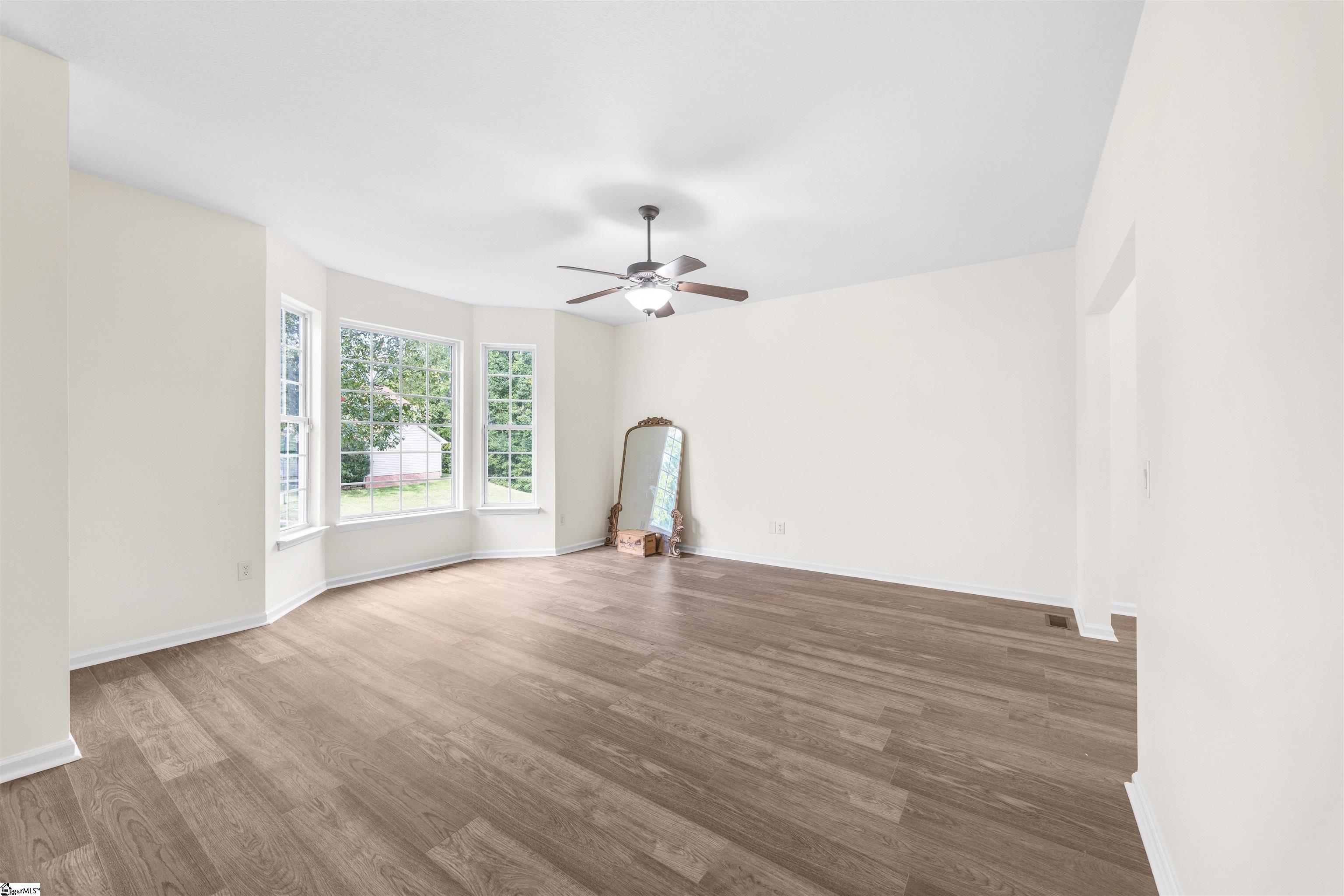 8 Gentian Court Taylors, SC 29687