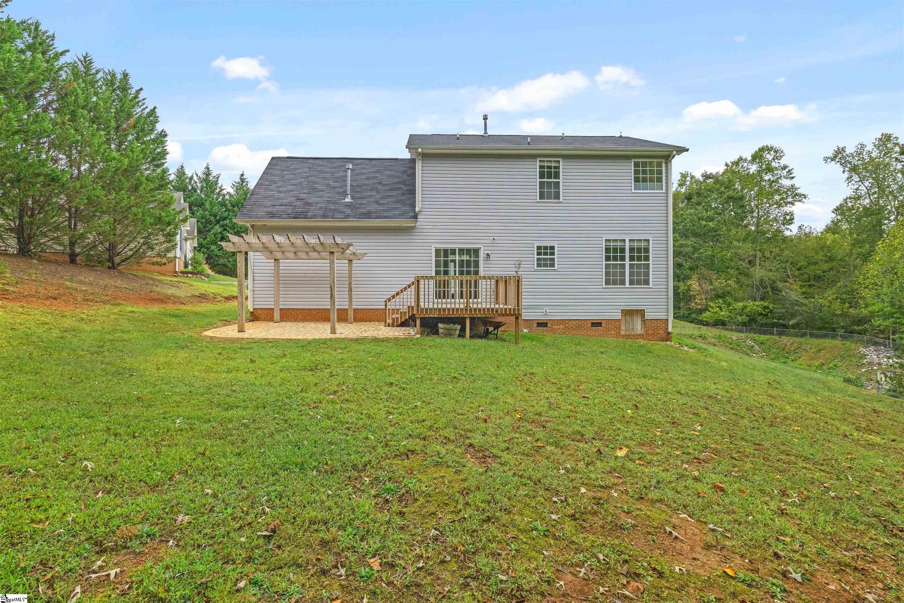 8 Gentian Court Taylors, SC 29687