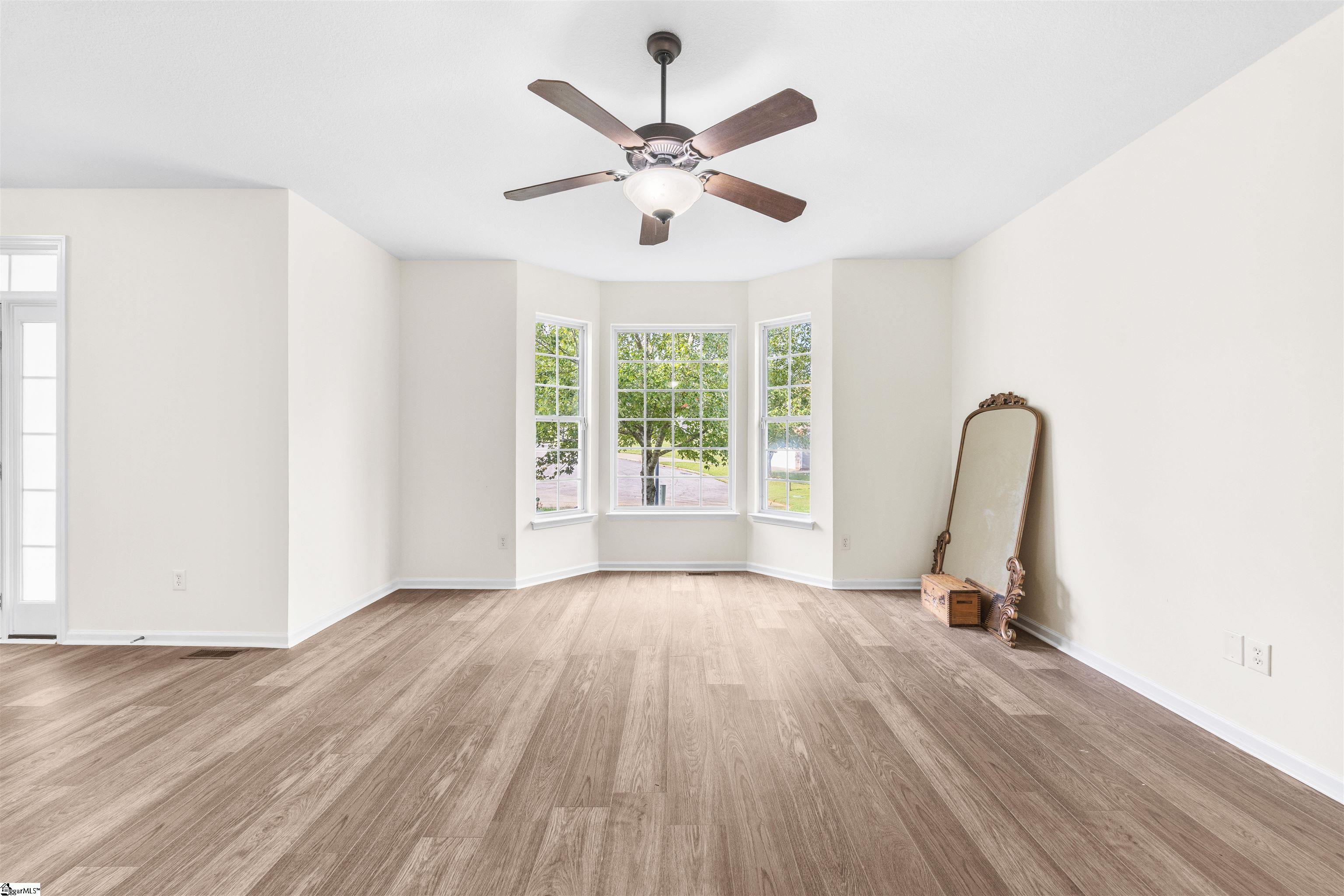 8 Gentian Court Taylors, SC 29687