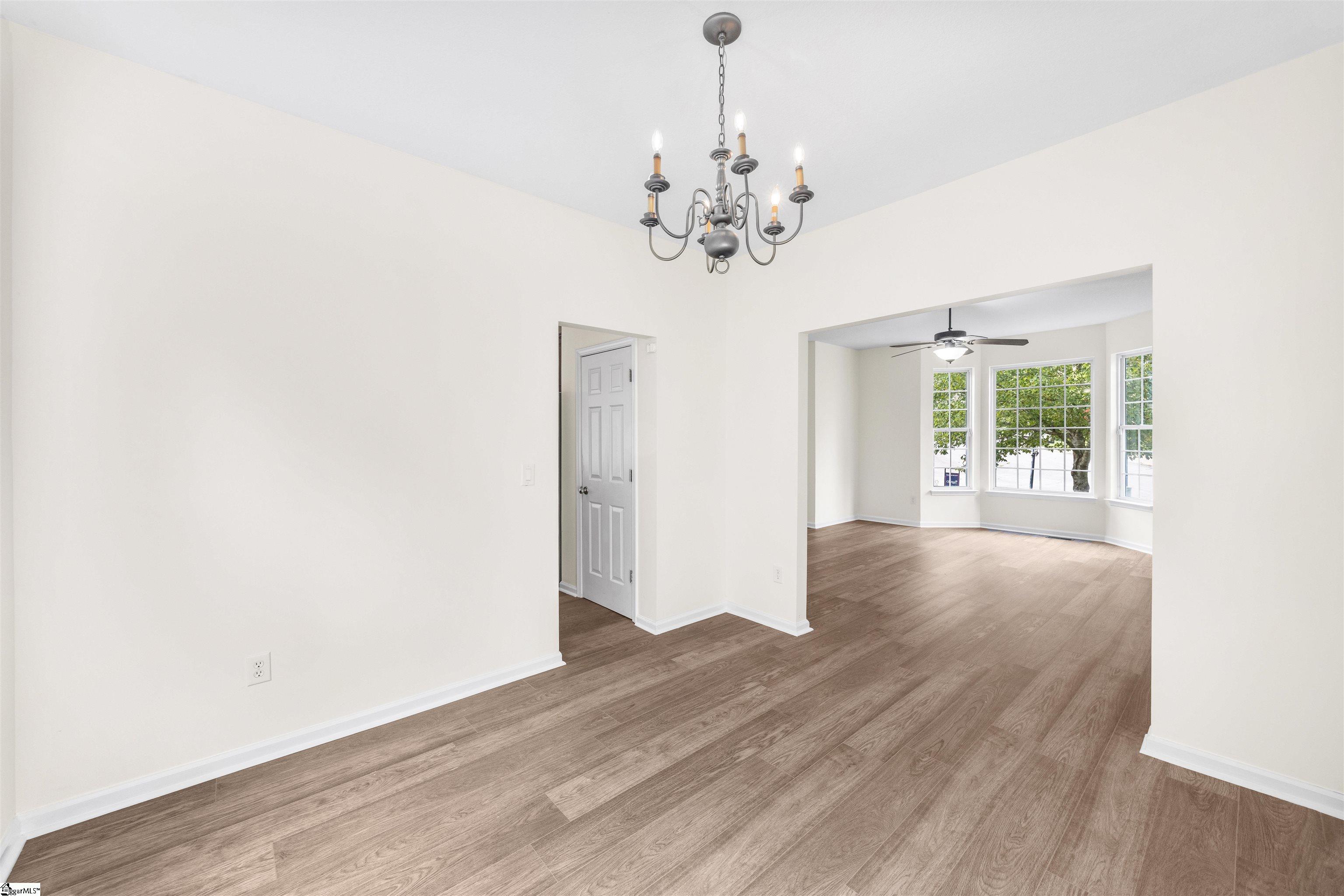 8 Gentian Court Taylors, SC 29687