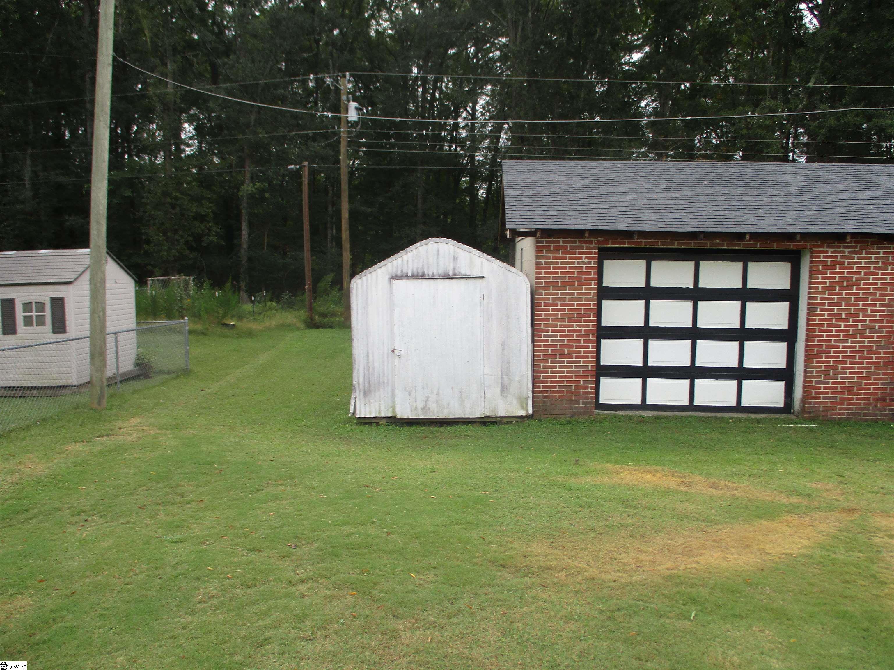 202 Edgewood Drive Belton, SC 29627