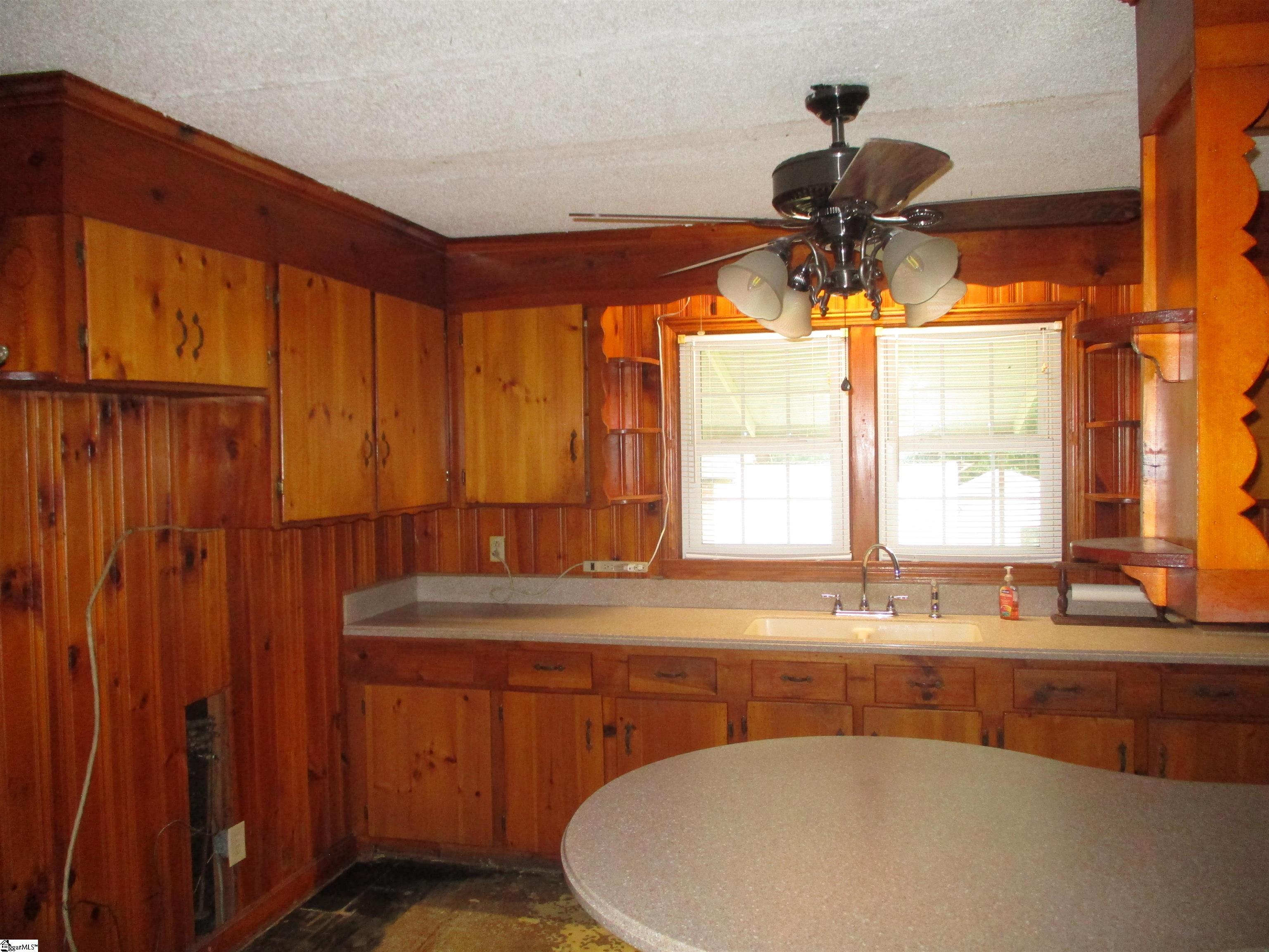 202 Edgewood Drive Belton, SC 29627