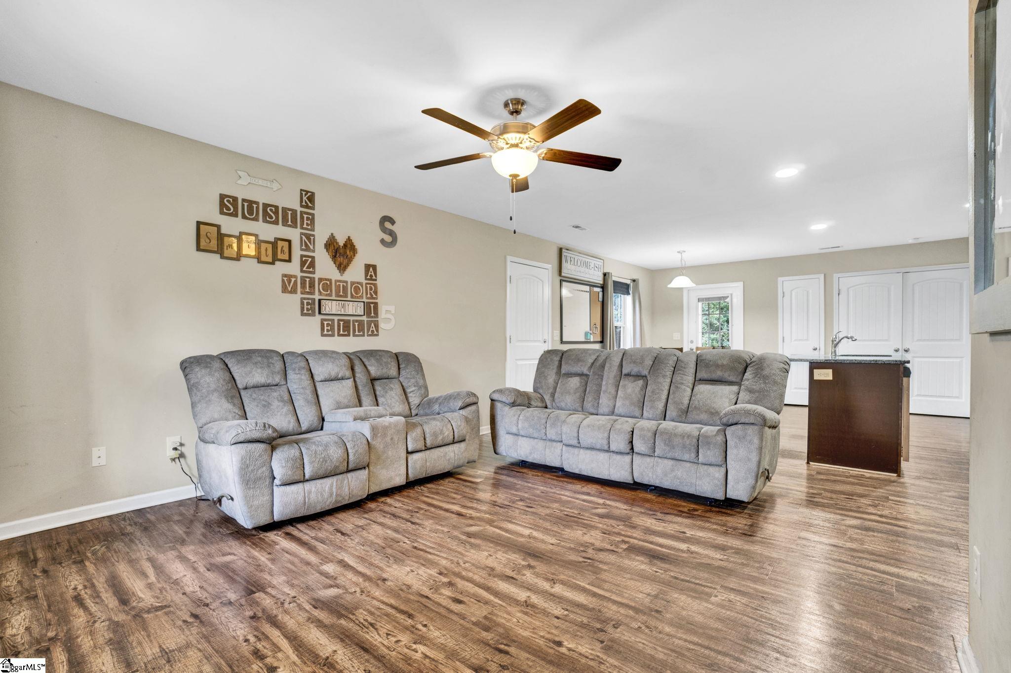 422 Mount Hood Drive Inman, SC 29349