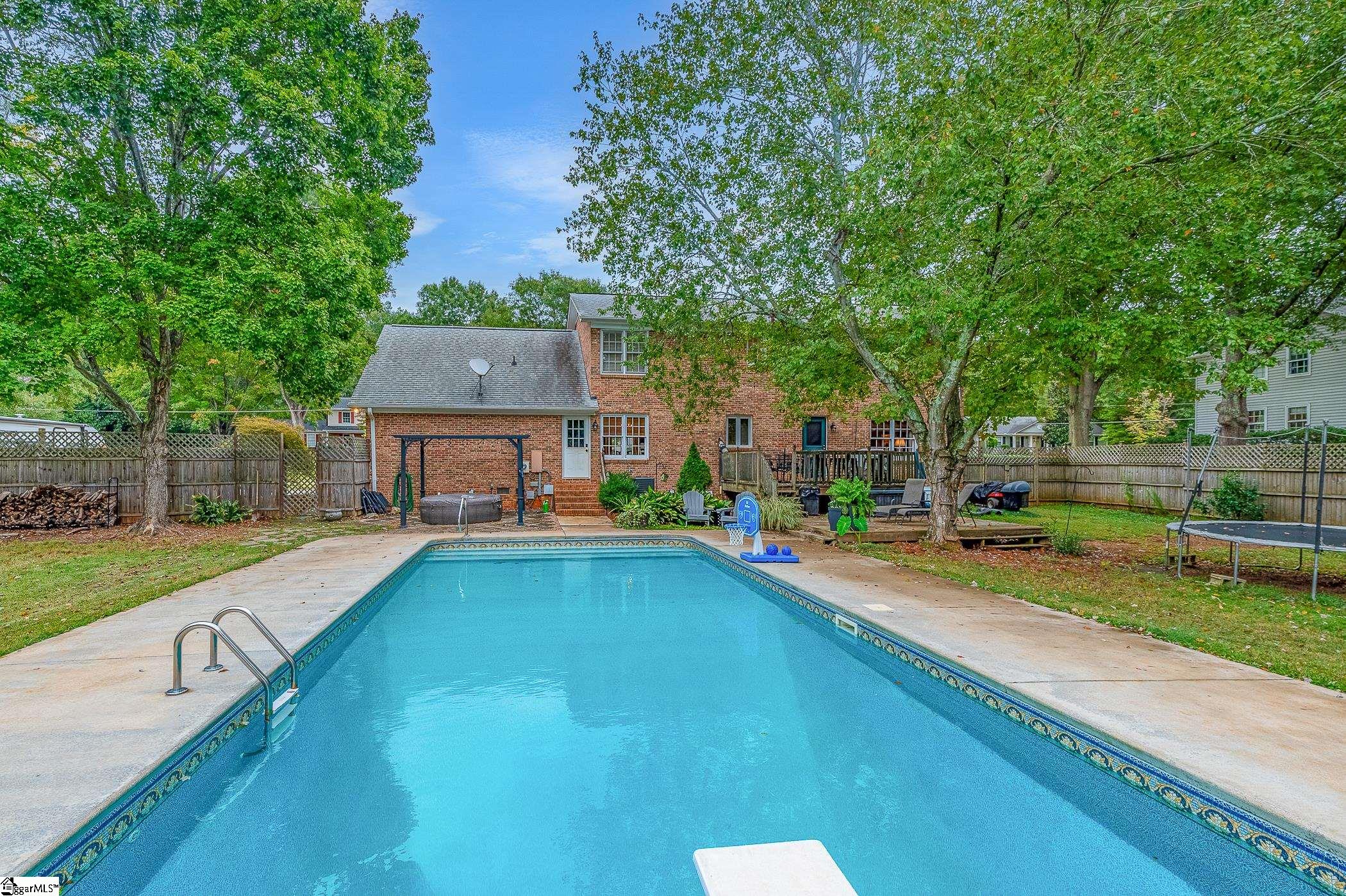 254 Hollis Drive Spartanburg, SC 29307