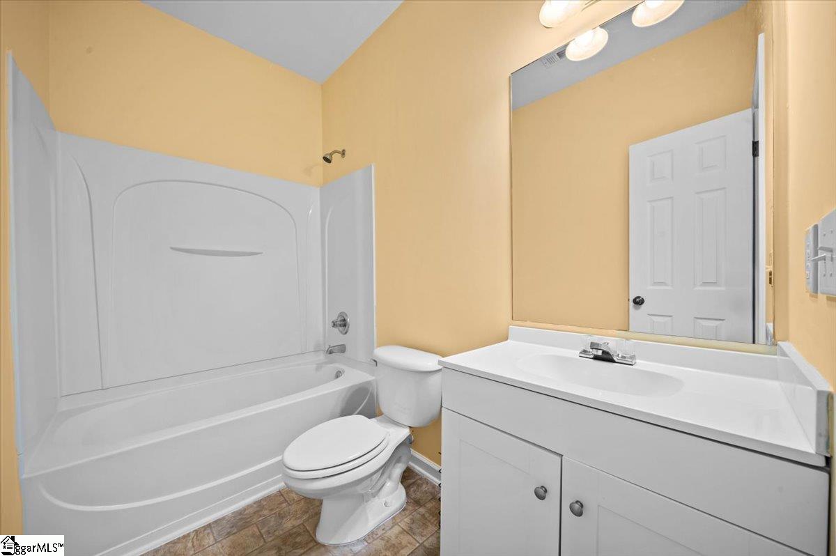 157 Heritage Point Drive Simpsonville, SC 29681