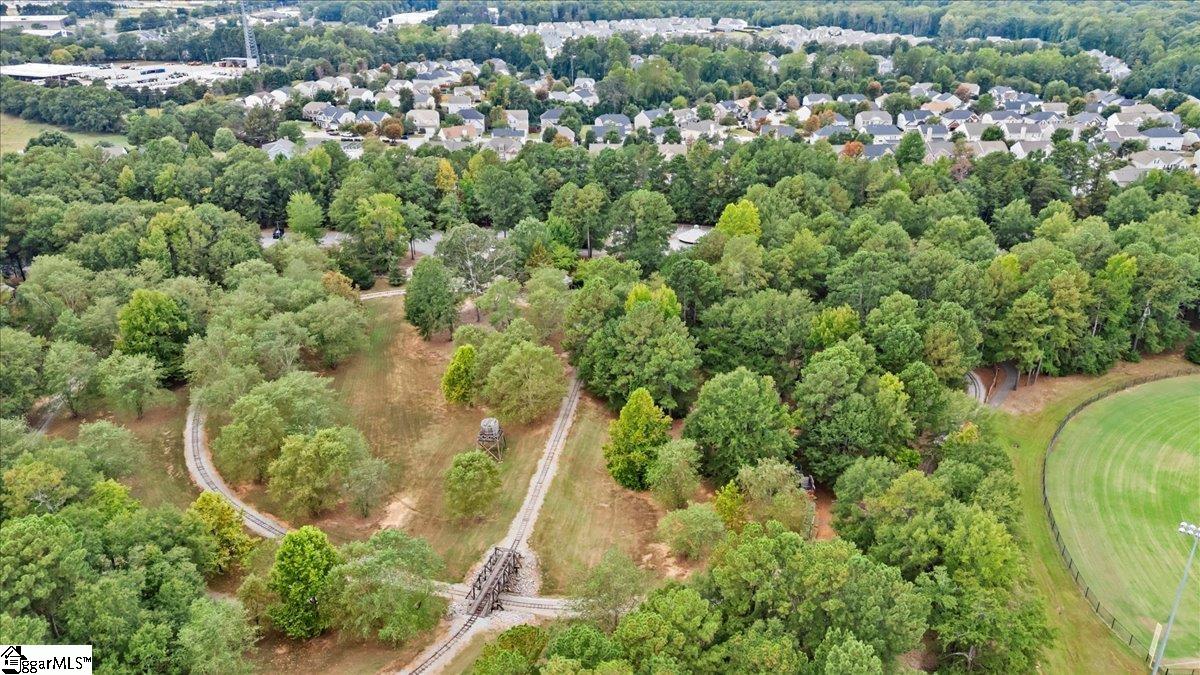 157 Heritage Point Drive Simpsonville, SC 29681