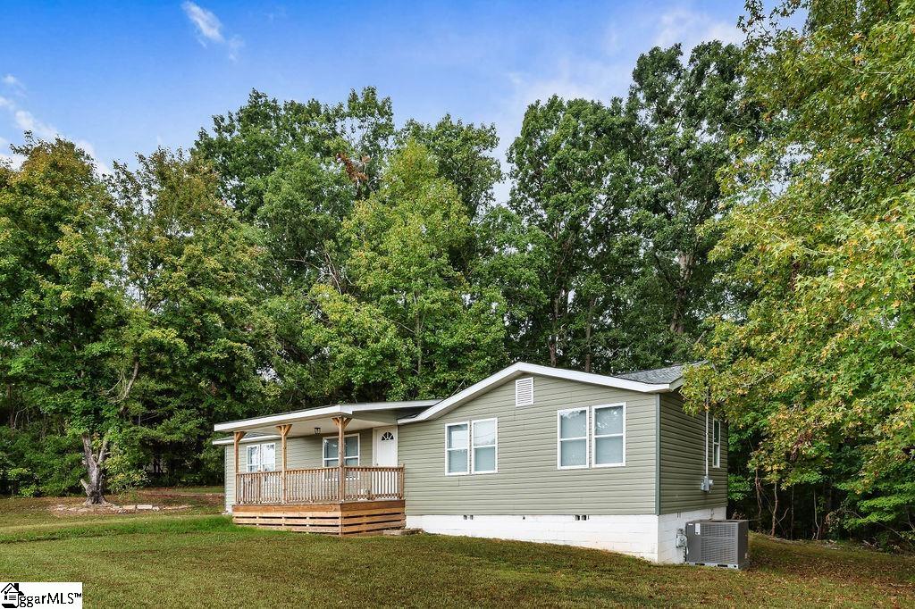 307 Old English Road Union, SC 29379