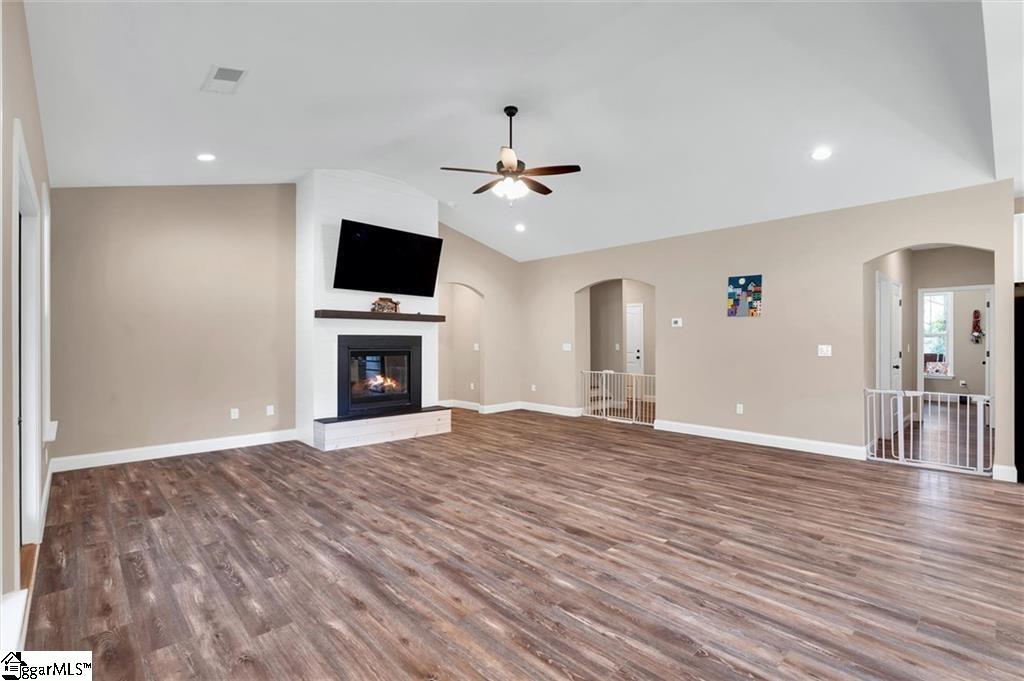 105 Cliftons Landing Drive Anderson, SC 29625