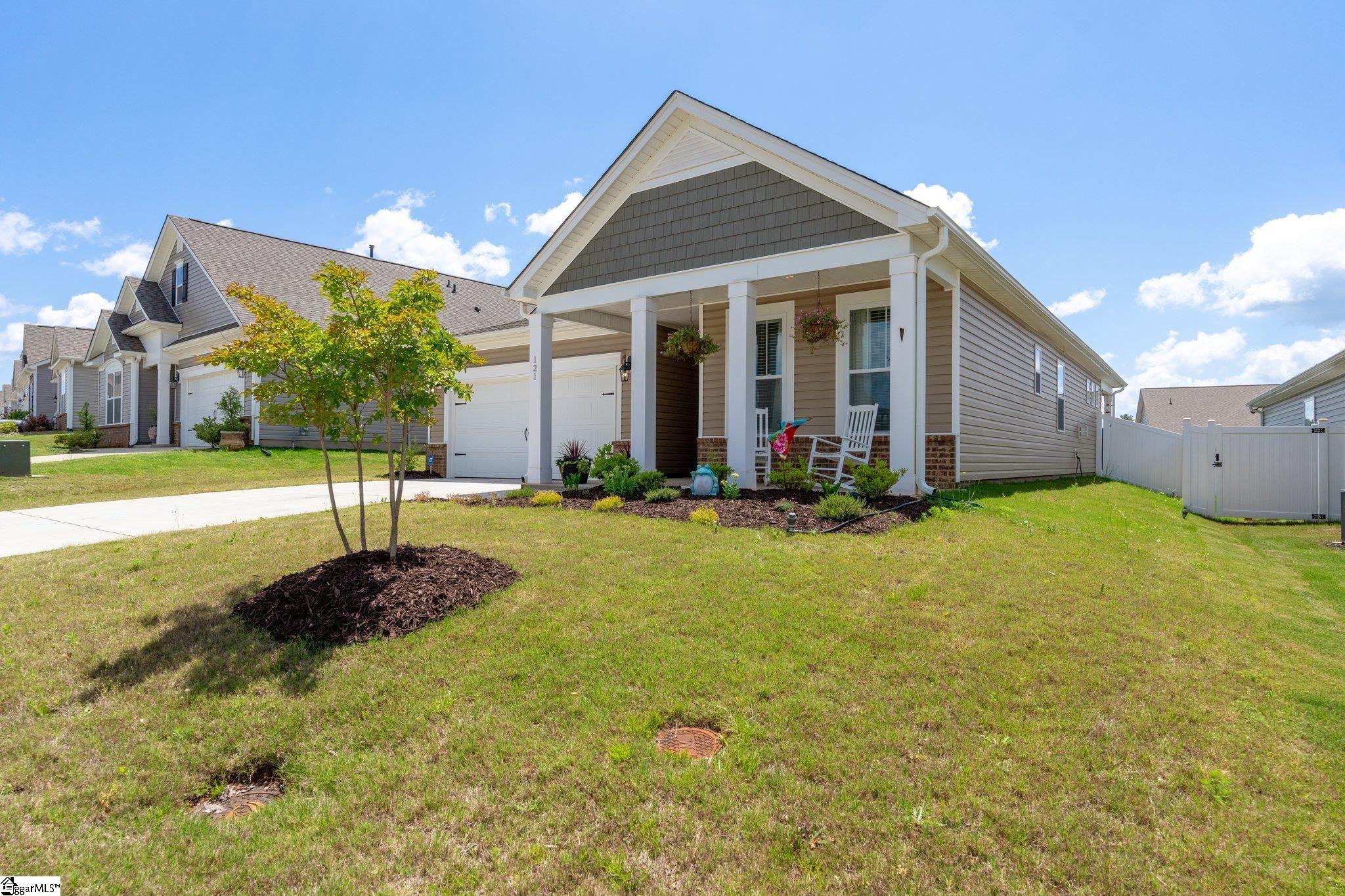 121 Dodd Trail Greenville, SC 29605