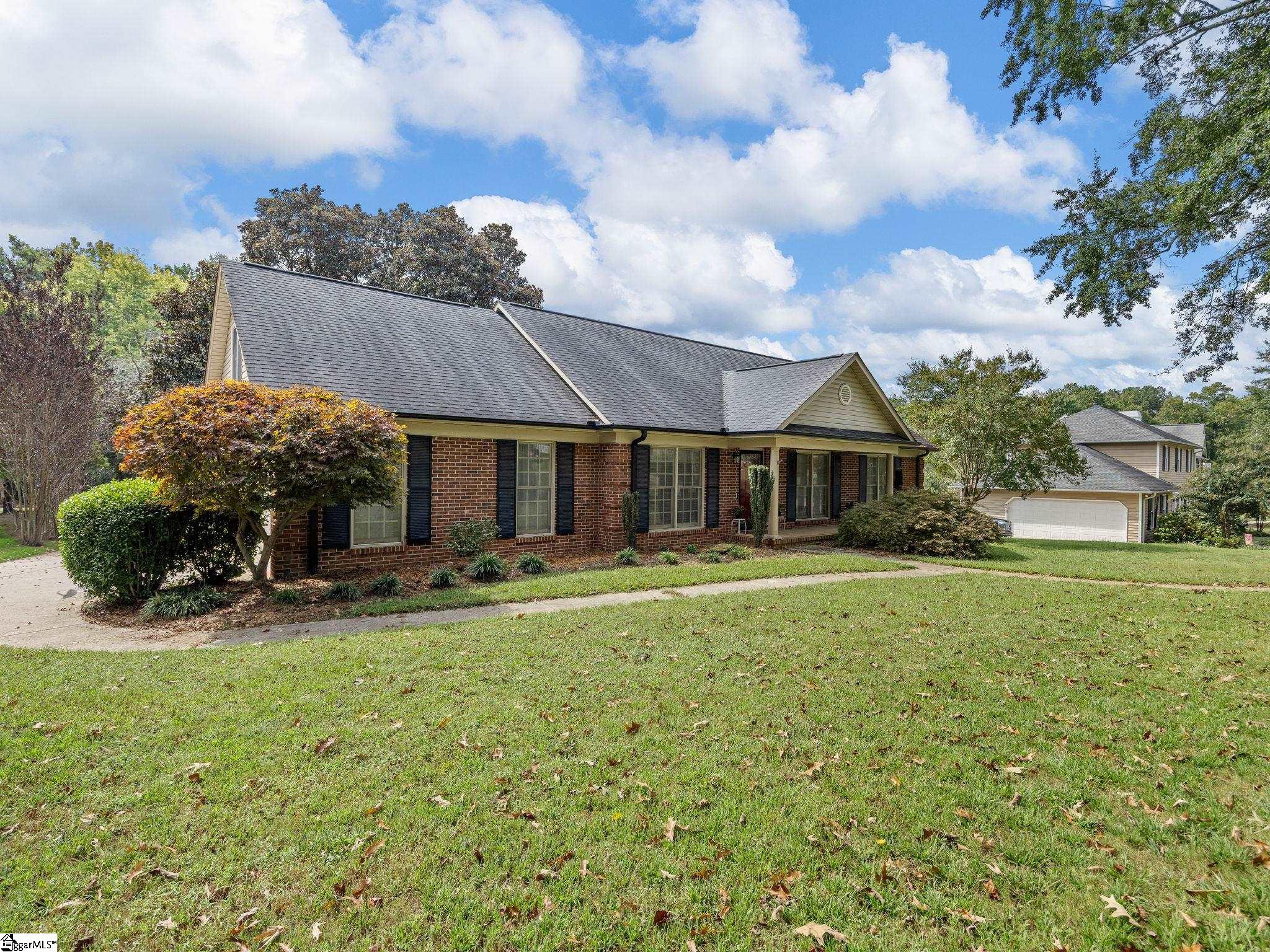 1216 Shoresbrook Road Spartanburg, SC 29301