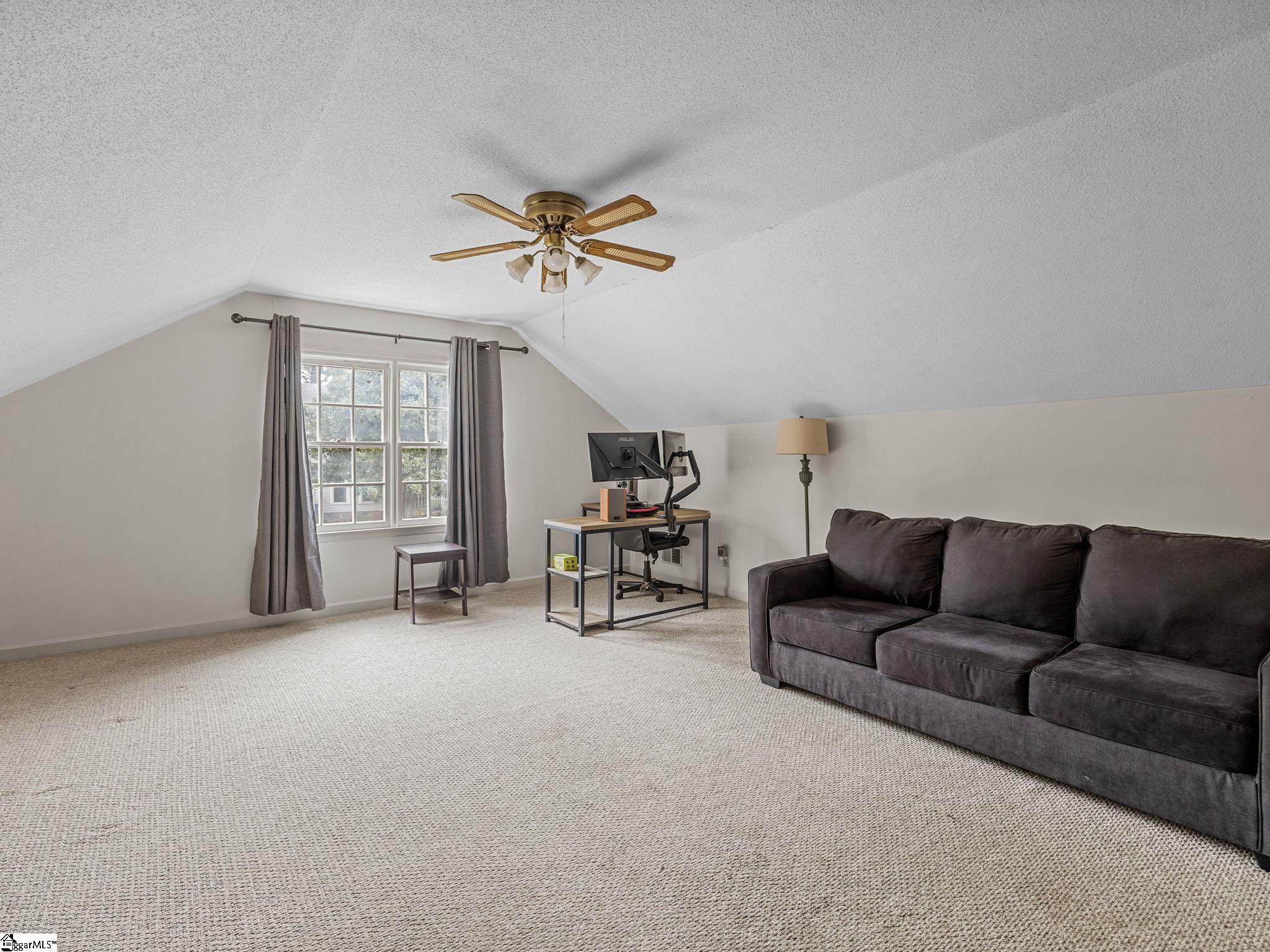 1216 Shoresbrook Road Spartanburg, SC 29301
