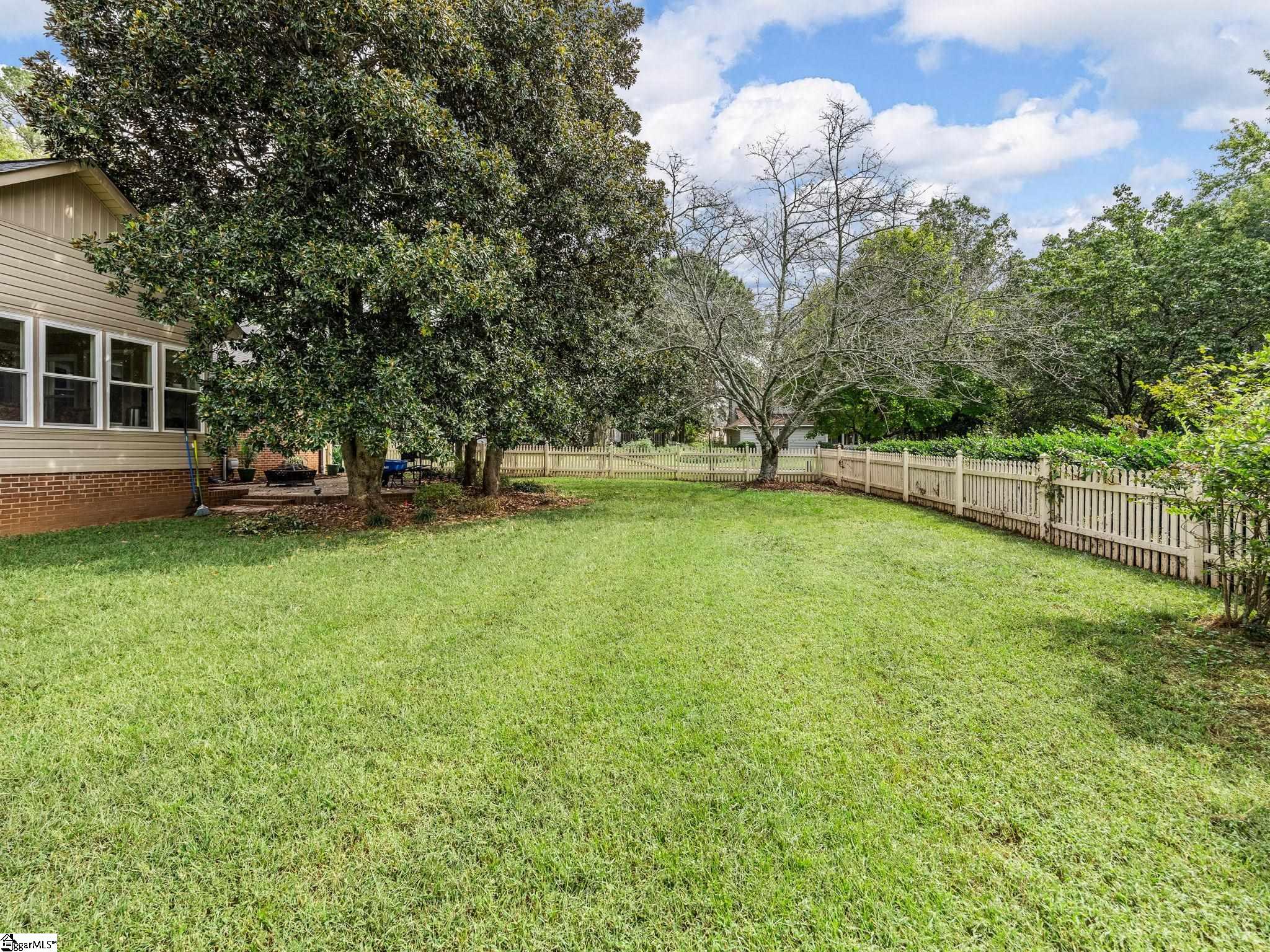 1216 Shoresbrook Road Spartanburg, SC 29301