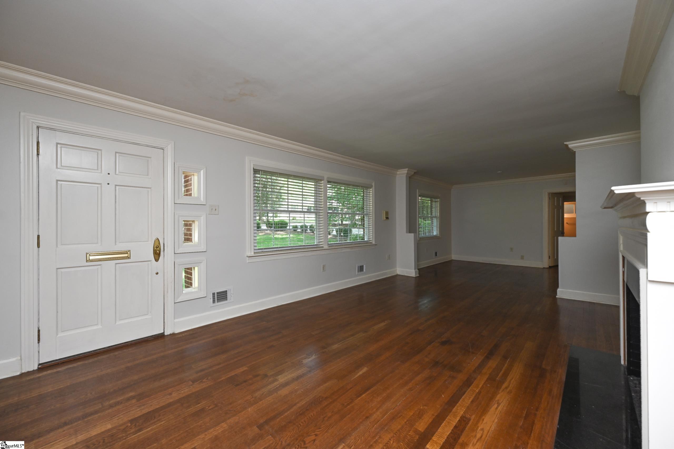 4 Estanolle Street Greenville, SC 29615