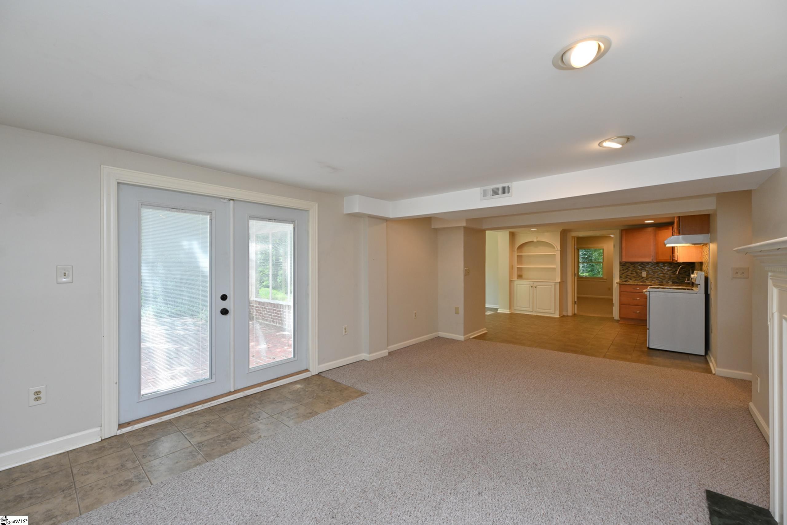 4 Estanolle Street Greenville, SC 29615