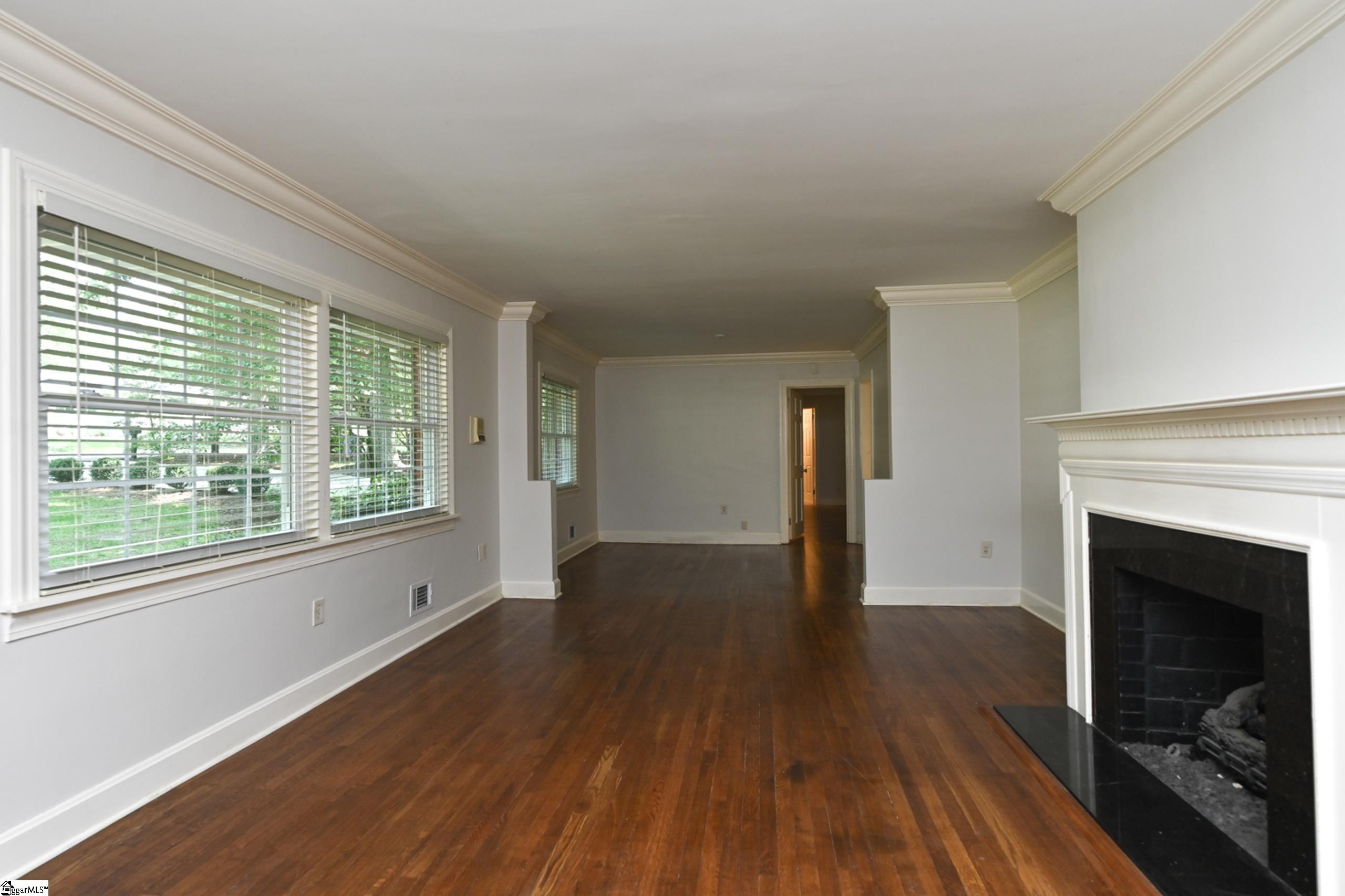 4 Estanolle Street Greenville, SC 29615