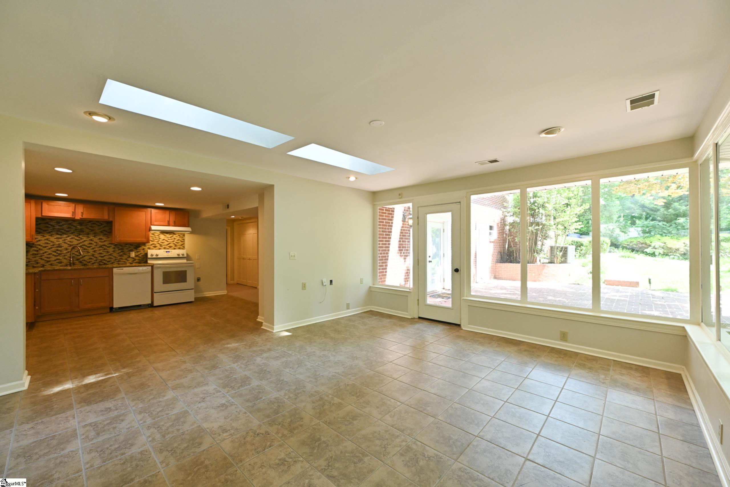4 Estanolle Street Greenville, SC 29615