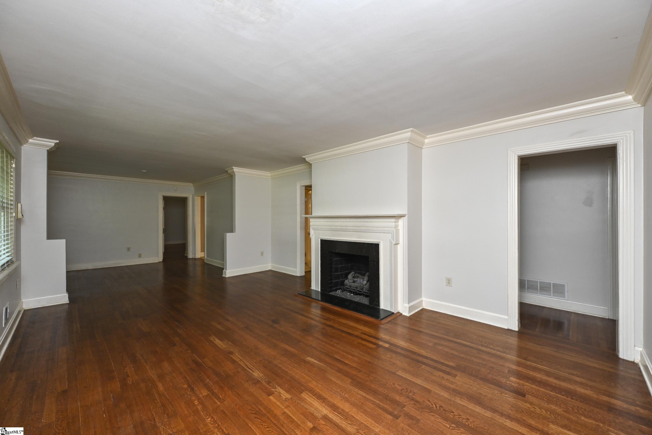 4 Estanolle Street Greenville, SC 29615
