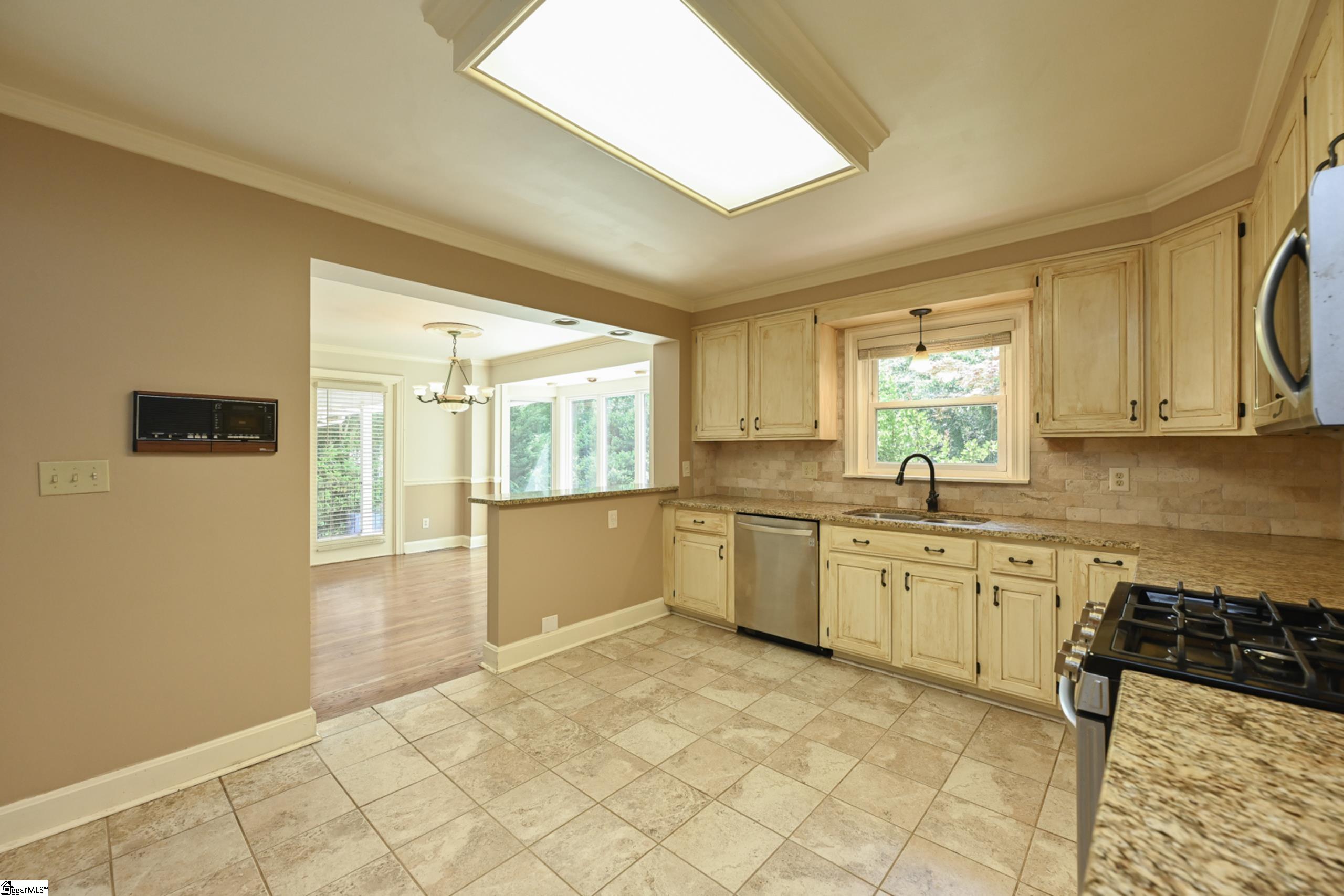 4 Estanolle Street Greenville, SC 29615